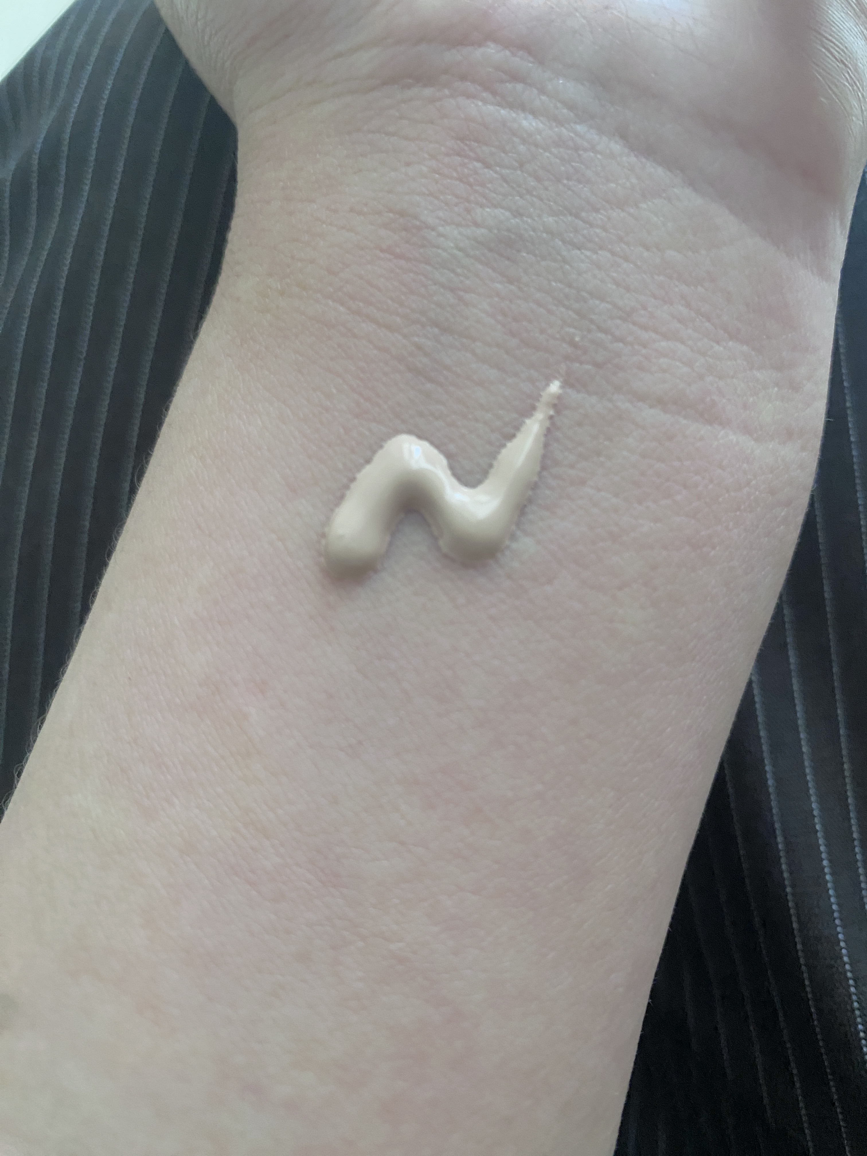 アズミー センシティブ ピタモイスチュアUVベース/Asmy/化粧下地を使ったクチコミ（2枚目）