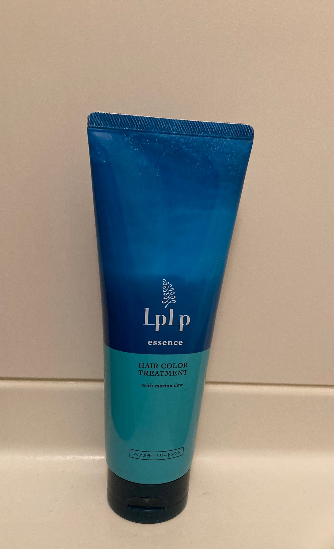エッセンスカラートリートメント/LPLP(ルプルプ)/ヘアカラーを使ったクチコミ(1枚目)