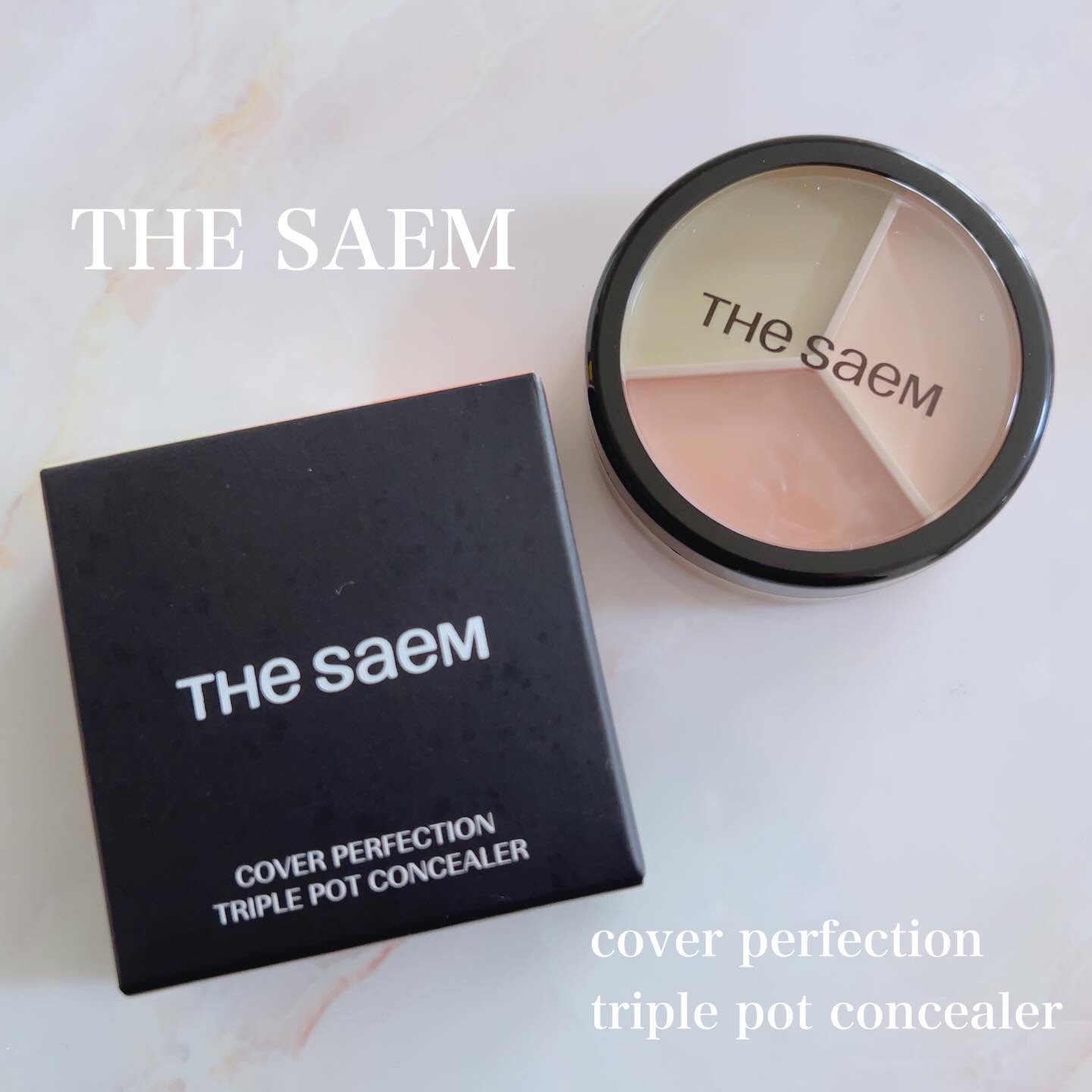 THE SAEM
カバーパーフェクショントリプルポッドコンシーラー
01 コレクトベージュ

ピーチ、クリアベージュ、グリーンの
3色のカラーでシミ・クマ・トーン悩みを
これひとつでカバーできるコンシーラーパレット🎨

バームタイプのコン