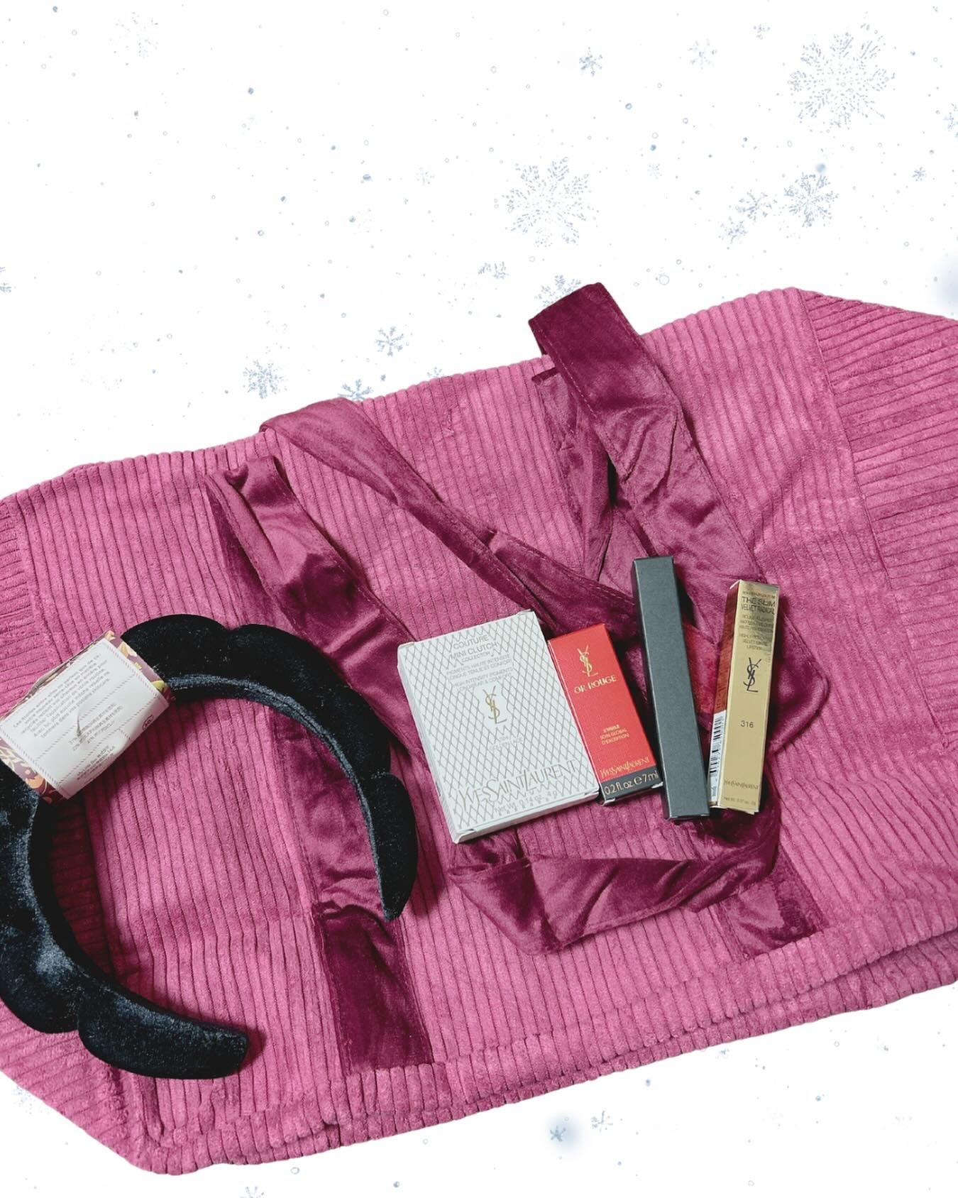 はずみ on LIPS 「.マイリトルボックス✨✨去年と同じくイブサンローランが入..」(1枚目)