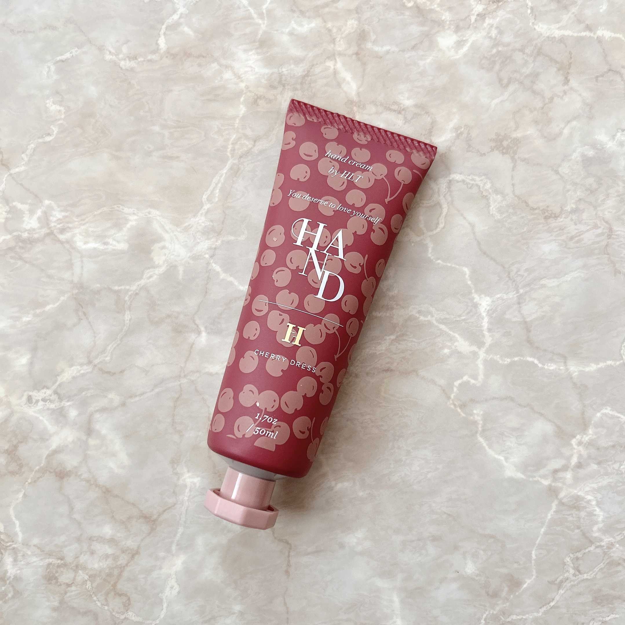 RICH HAND CREAM - CHERRY DRESS -/Her lip to BEAUTY/ハンドクリームを使ったクチコミ（1枚目）