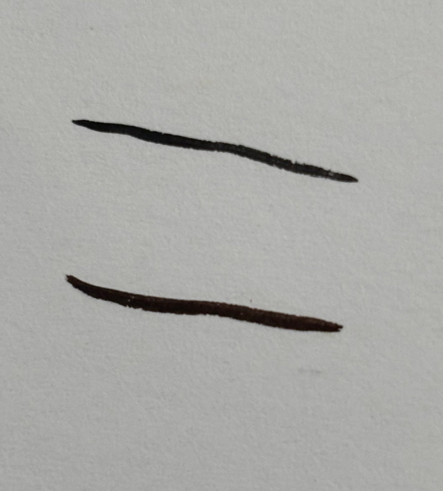 リキッドアイライナーR5 極細筆/ラブ・ライナー/リキッドアイライナーを使ったクチコミ(2枚目)