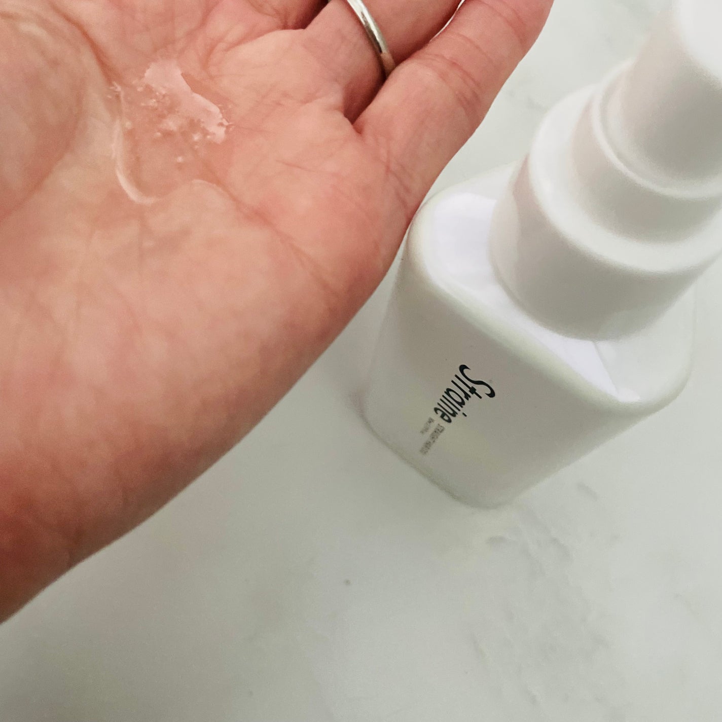 ストレートヘアオイル/Straine/ヘアオイルを使ったクチコミ(2枚目)