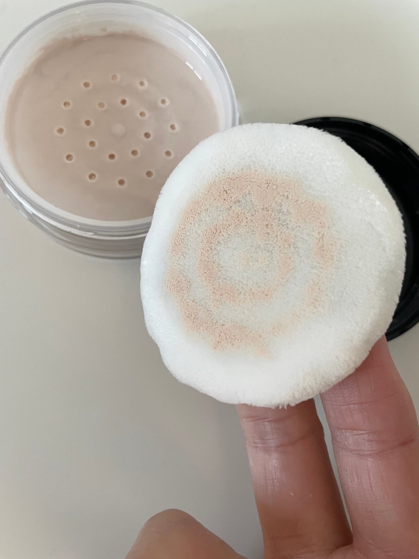 エクセレント ルミナス プライマーパウダー/ブリリアージュ/ルースパウダーを使ったクチコミ(2枚目)