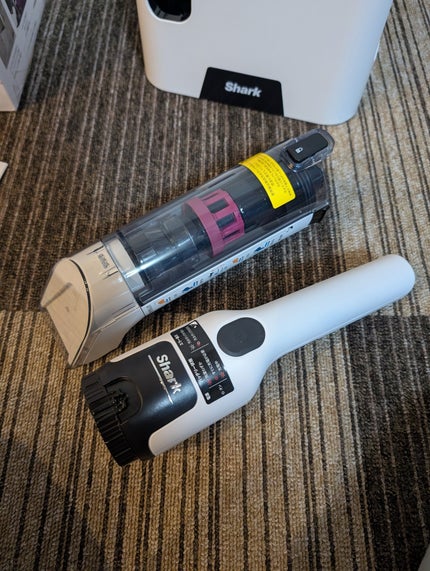 empress on LIPS 「コードレスなのに強力吸引。サッと使えるシミ取りクリーナー。専用..」(2枚目)