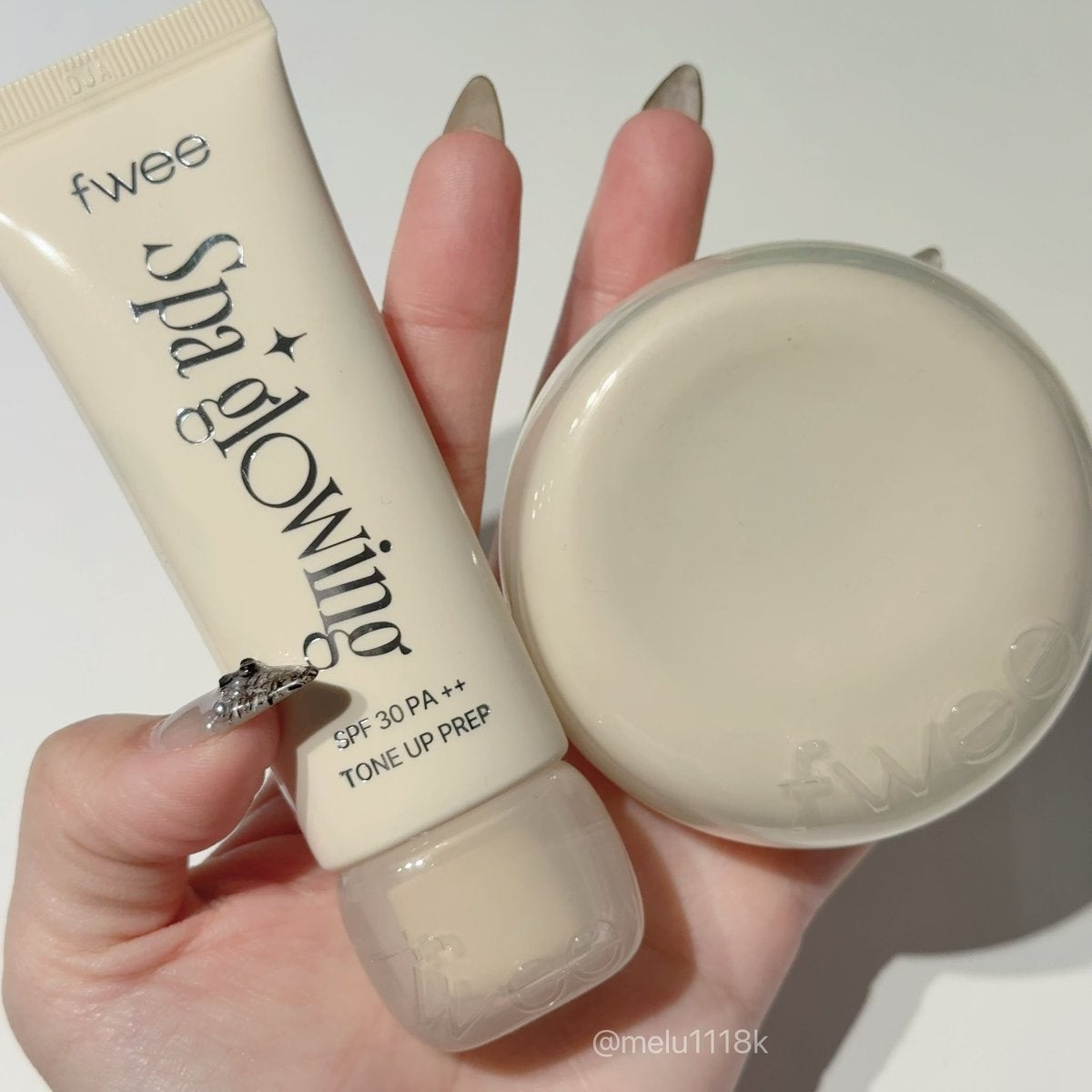 ﾒｶﾞ割は「ぷるツヤ大本命セット」を狙え！

下地・ファンデ・ティント or グロス
・ｸﾞﾛｽﾐﾙｸﾃｨﾐﾆ（数量限定gift）

定価6,930円⇒ｸｰﾎﾟﾝ適用で4,320円

新作下地も日本限定ｶﾗｰｸﾞﾛｽも🙆🏻‍♀️
ｾｯﾄ