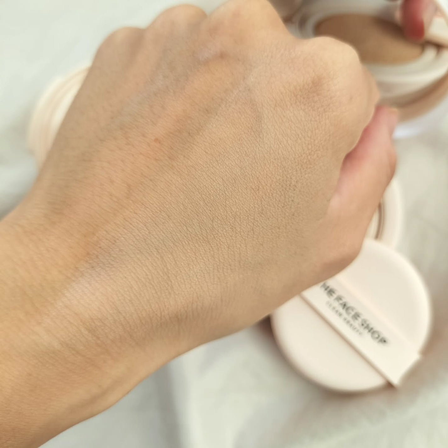 インクラスティングクッションファンデーション/THE FACE SHOP/クッションファンデーションを使ったクチコミ(4枚目)