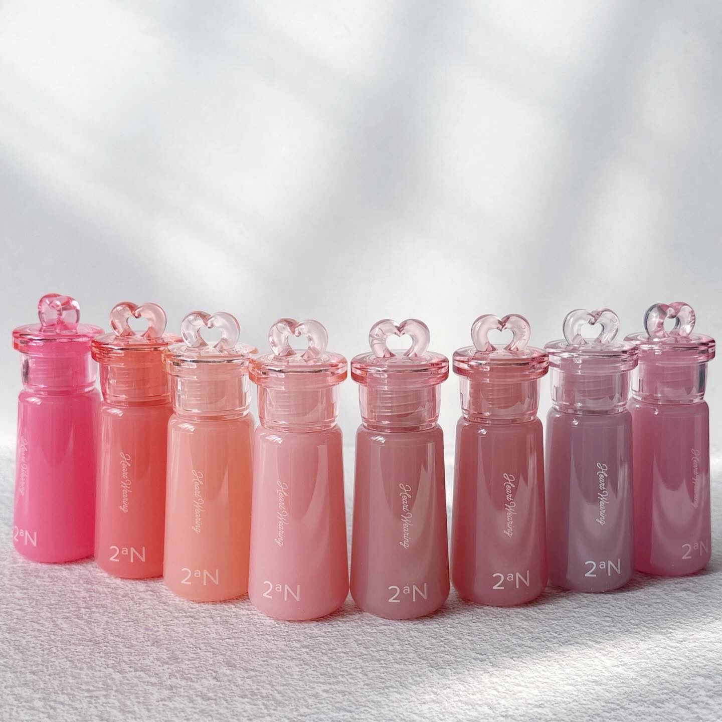 ・・
2aN ( @2an_official_jp )
10月29日発売のリキッドチーク𓂃𓈒𓏸

▶︎ #ハートウェアリングリキッドチーク

　01 ベベグロー 
　02 ピーチグロー
　03 パパイヤグロー
　04 バニーグロー
　