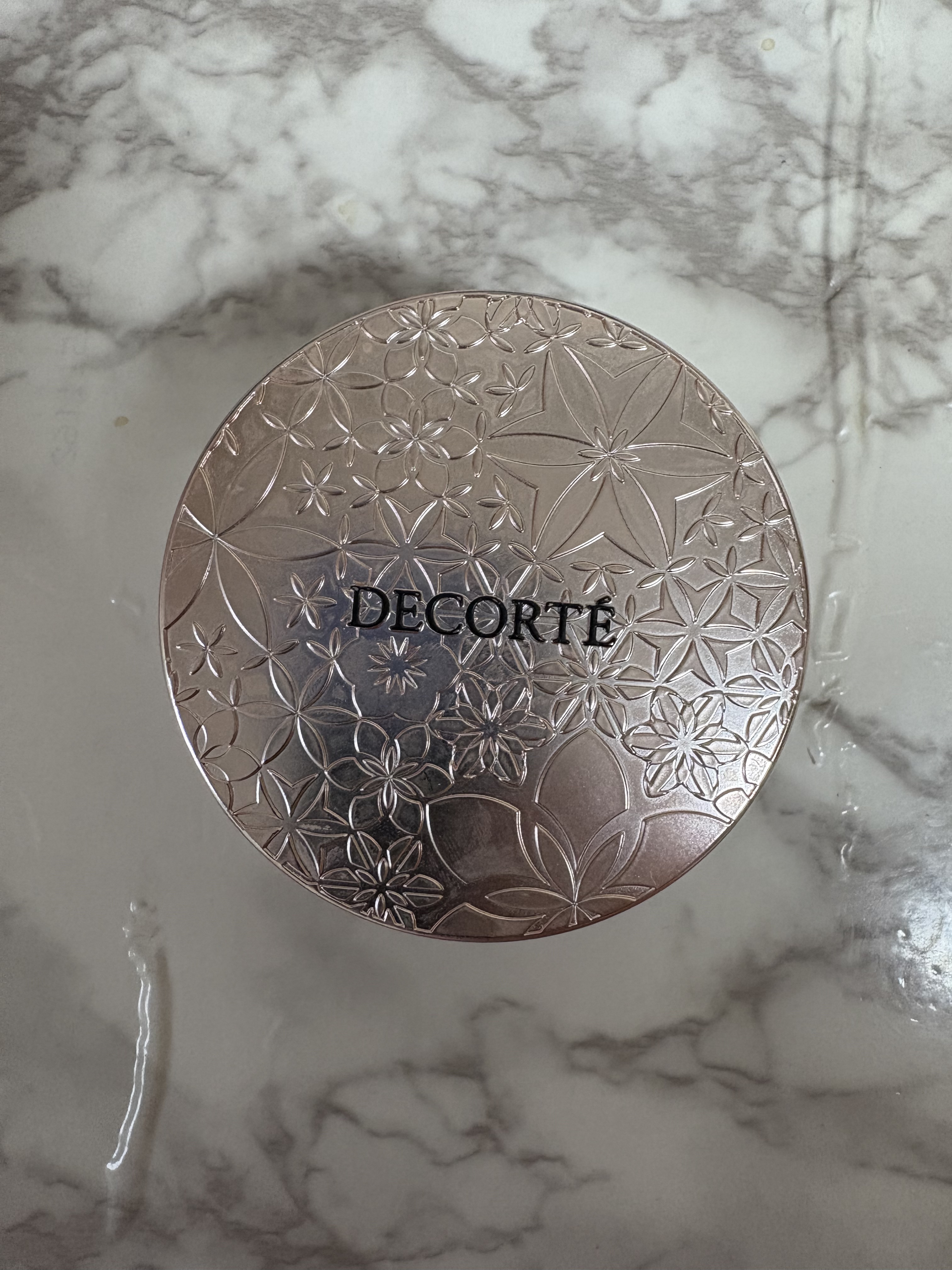 フェイスパウダー 00 trans lucent/DECORTÉ/ルースパウダーを使ったクチコミ（1枚目）