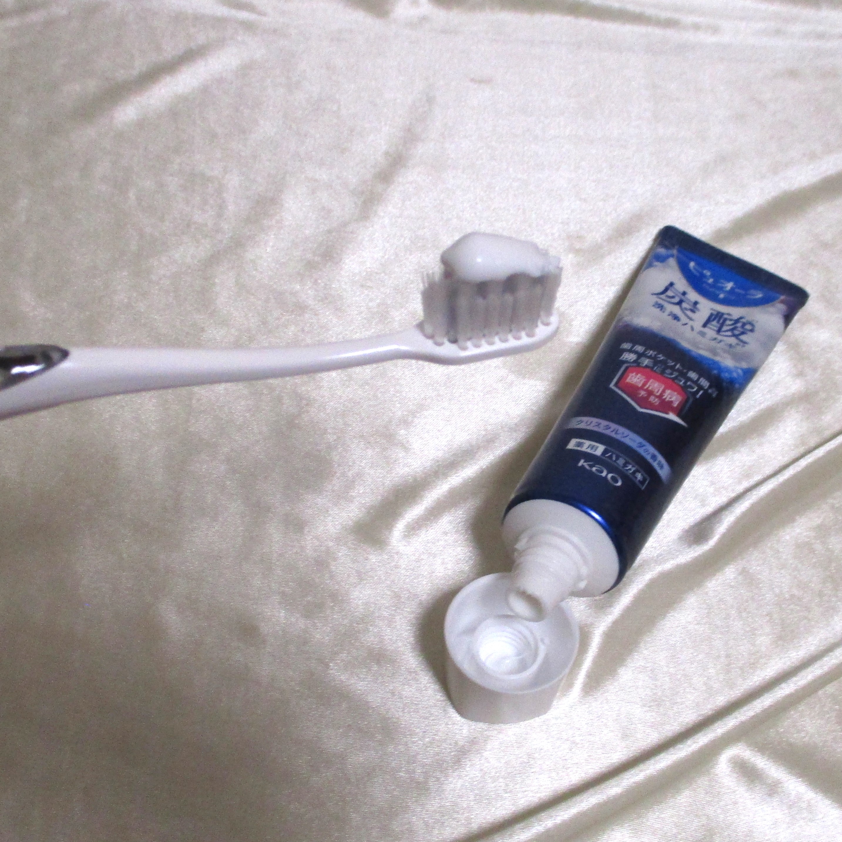 ピュオーラ 炭酸ハミガキ【医薬部外品】/ピュオーラ/歯磨き粉を使ったクチコミ（3枚目）