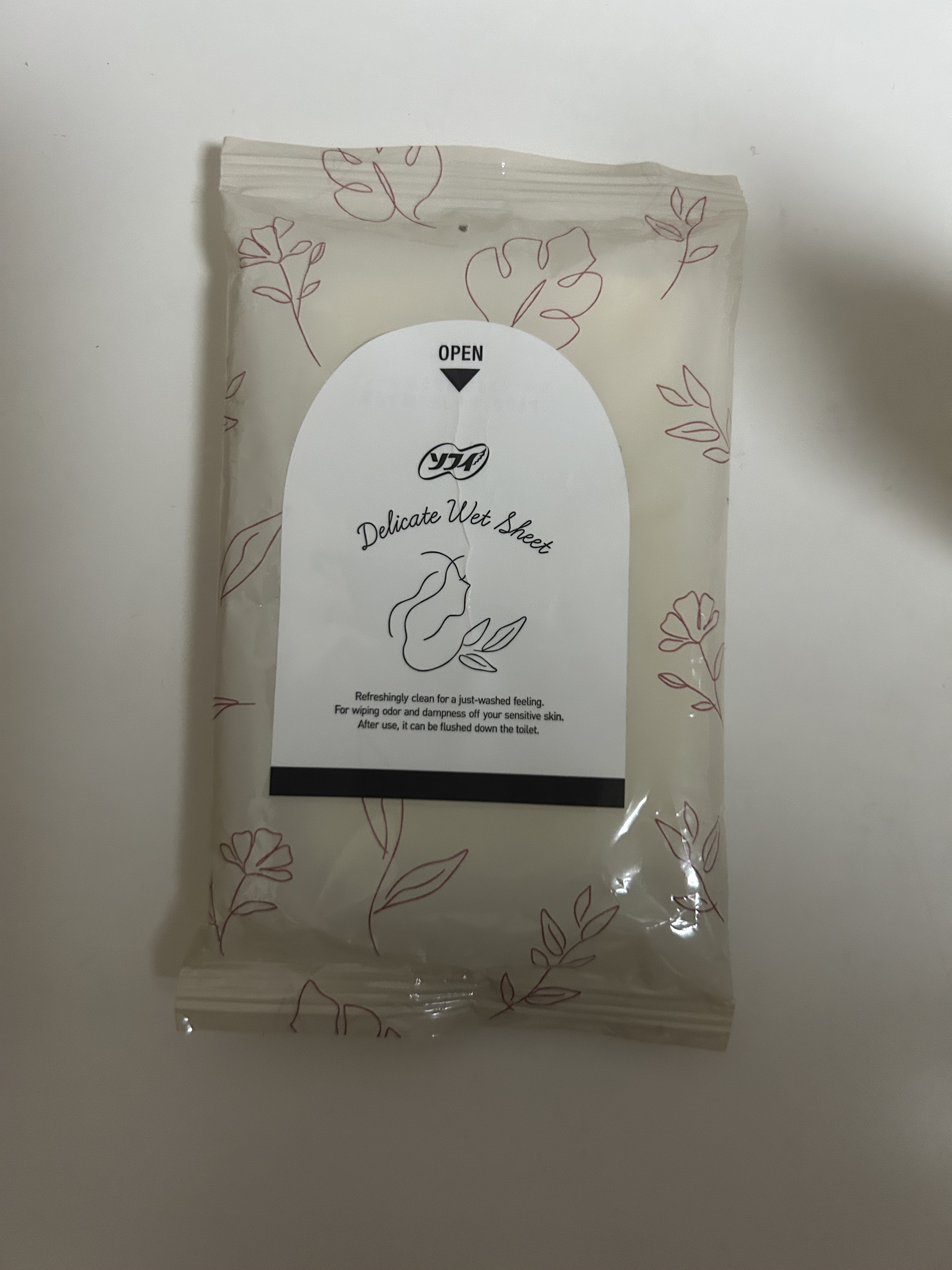 ソフィ デリケートウェットシート フレッシュフローラルの香り/ソフィ/デリケートゾーンケアを使ったクチコミ（1枚目）