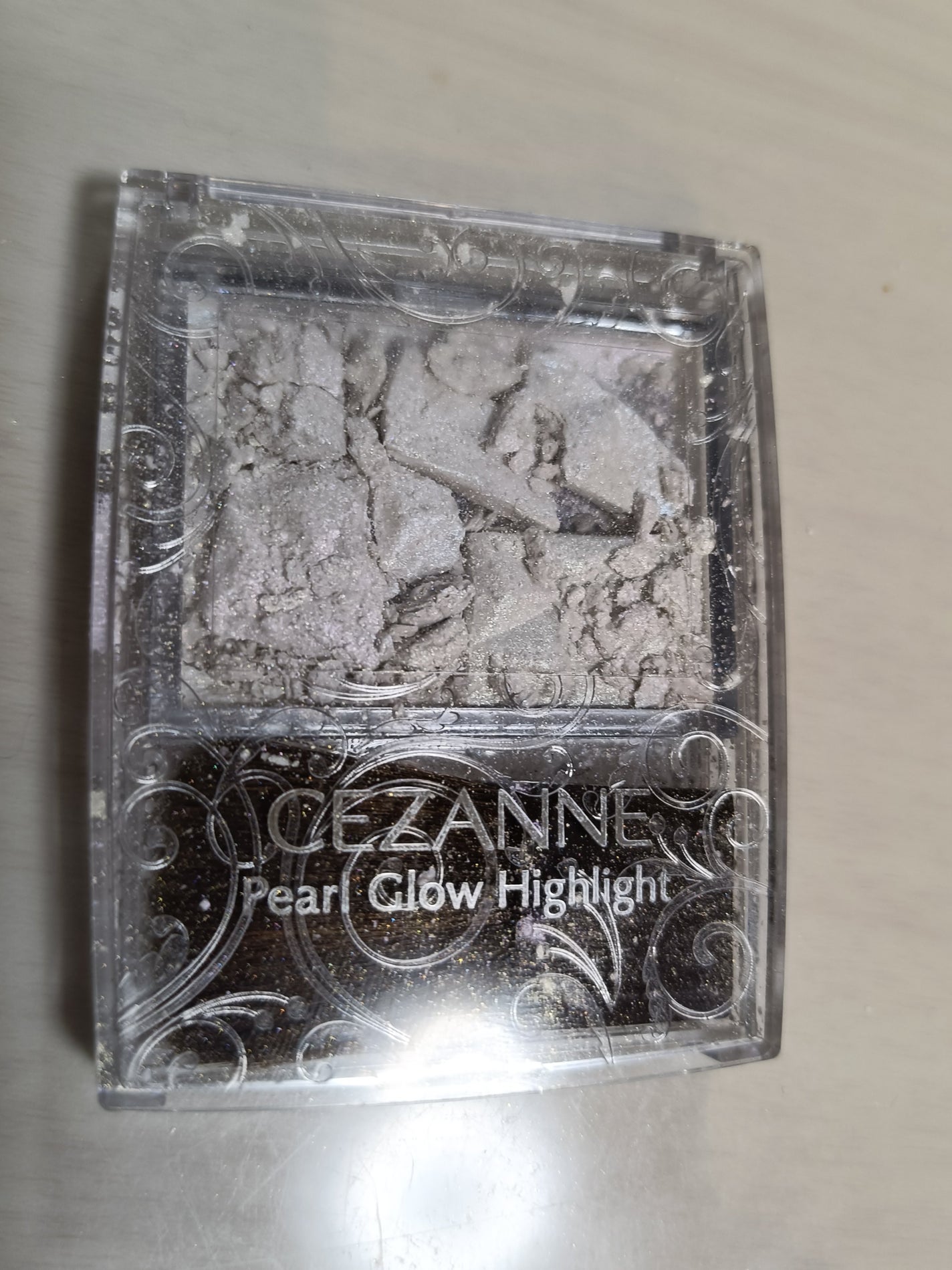 パールグロウハイライト SP3/CEZANNE/ハイライトを使ったクチコミ(1枚目)