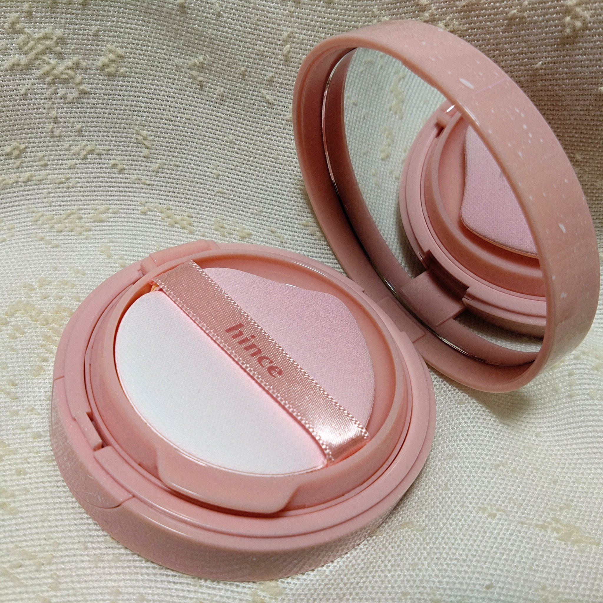 カバーマスターピンククッション/hince/クッションファンデーションを使ったクチコミ（3枚目）