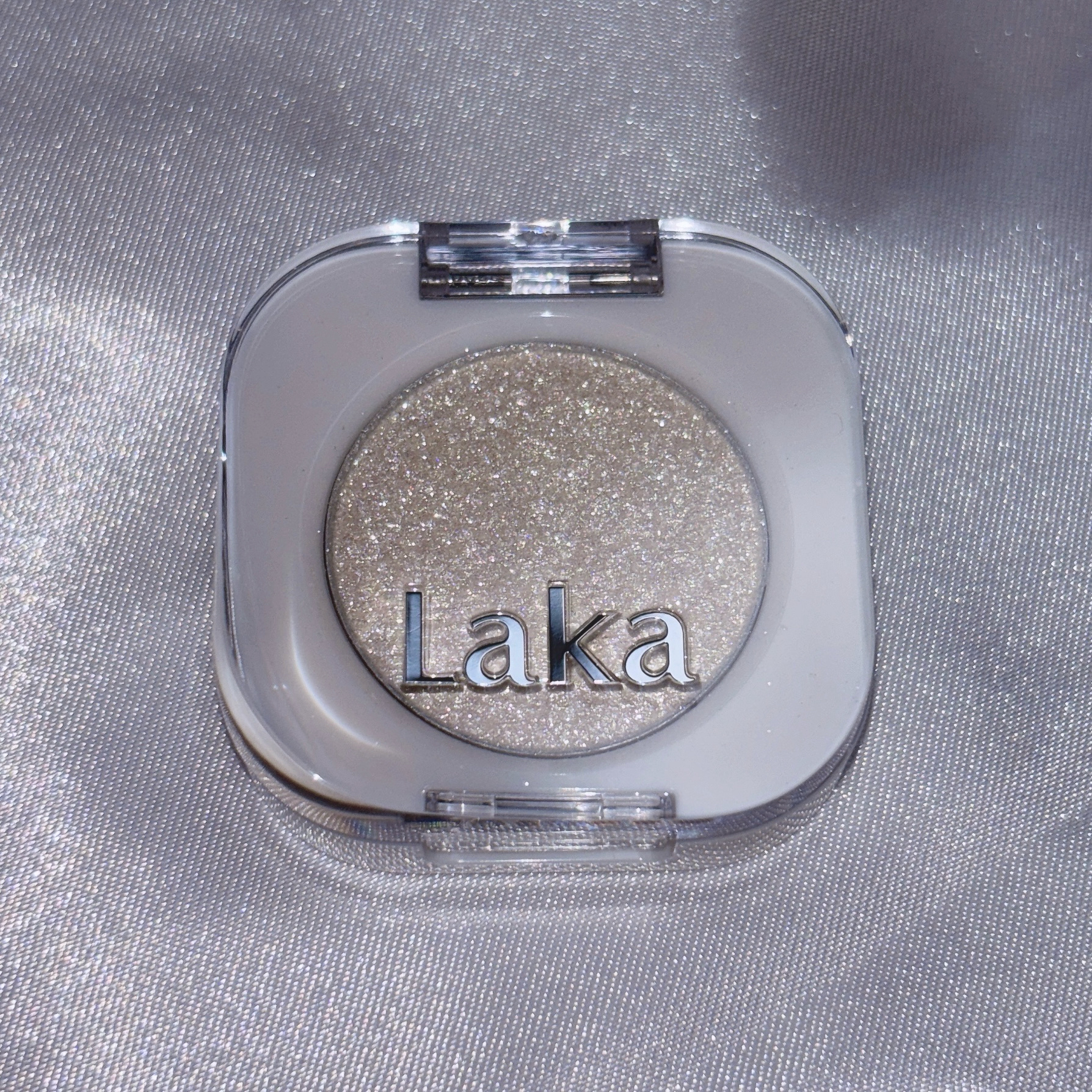 モノアイシャドウ/Laka/単色アイシャドウを使ったクチコミ（3枚目）