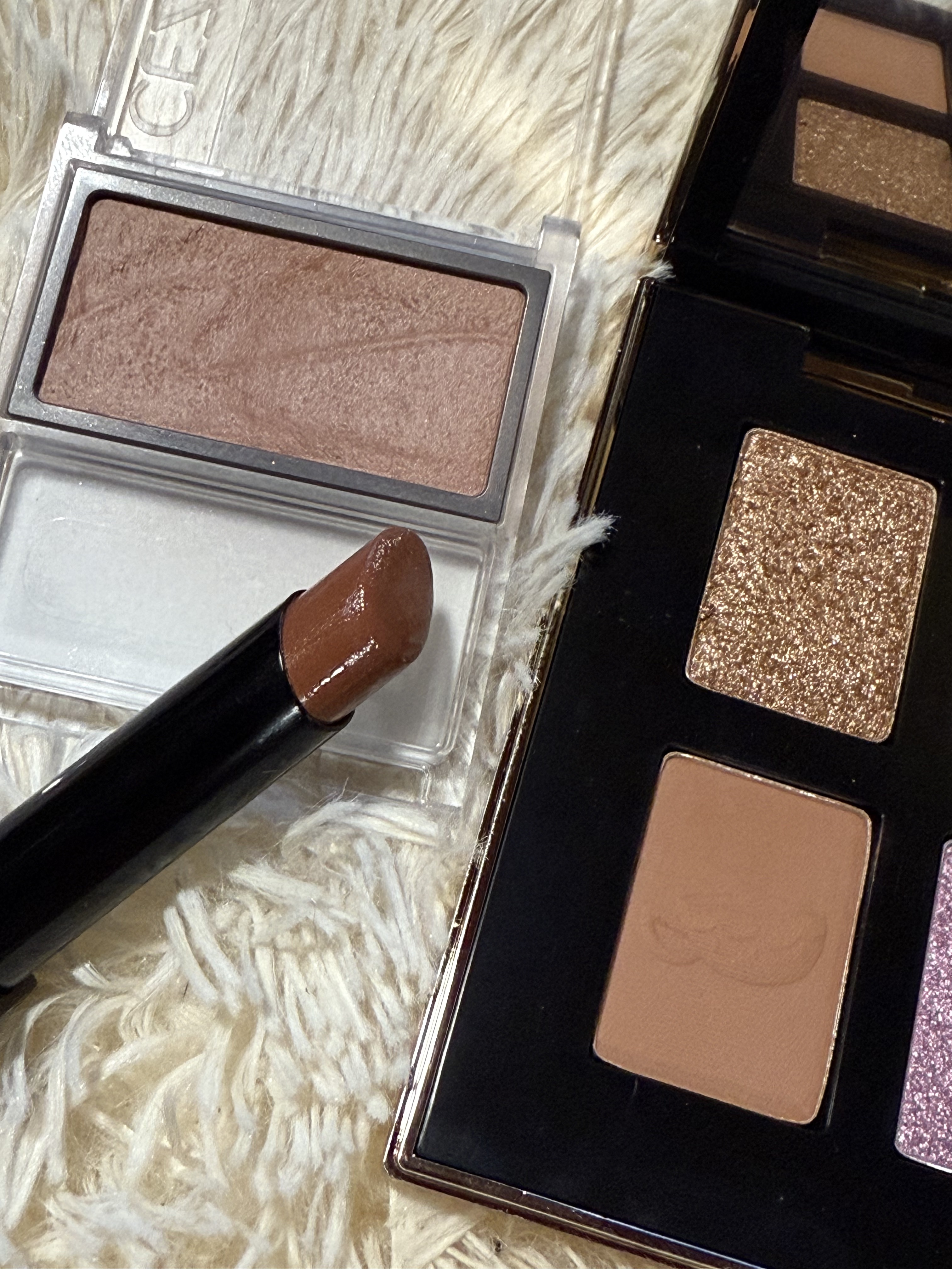 アリス イン ワンダーランド アイシャドウ パレット/BOBBI BROWN/アイシャドウパレットを使ったクチコミ（2枚目）