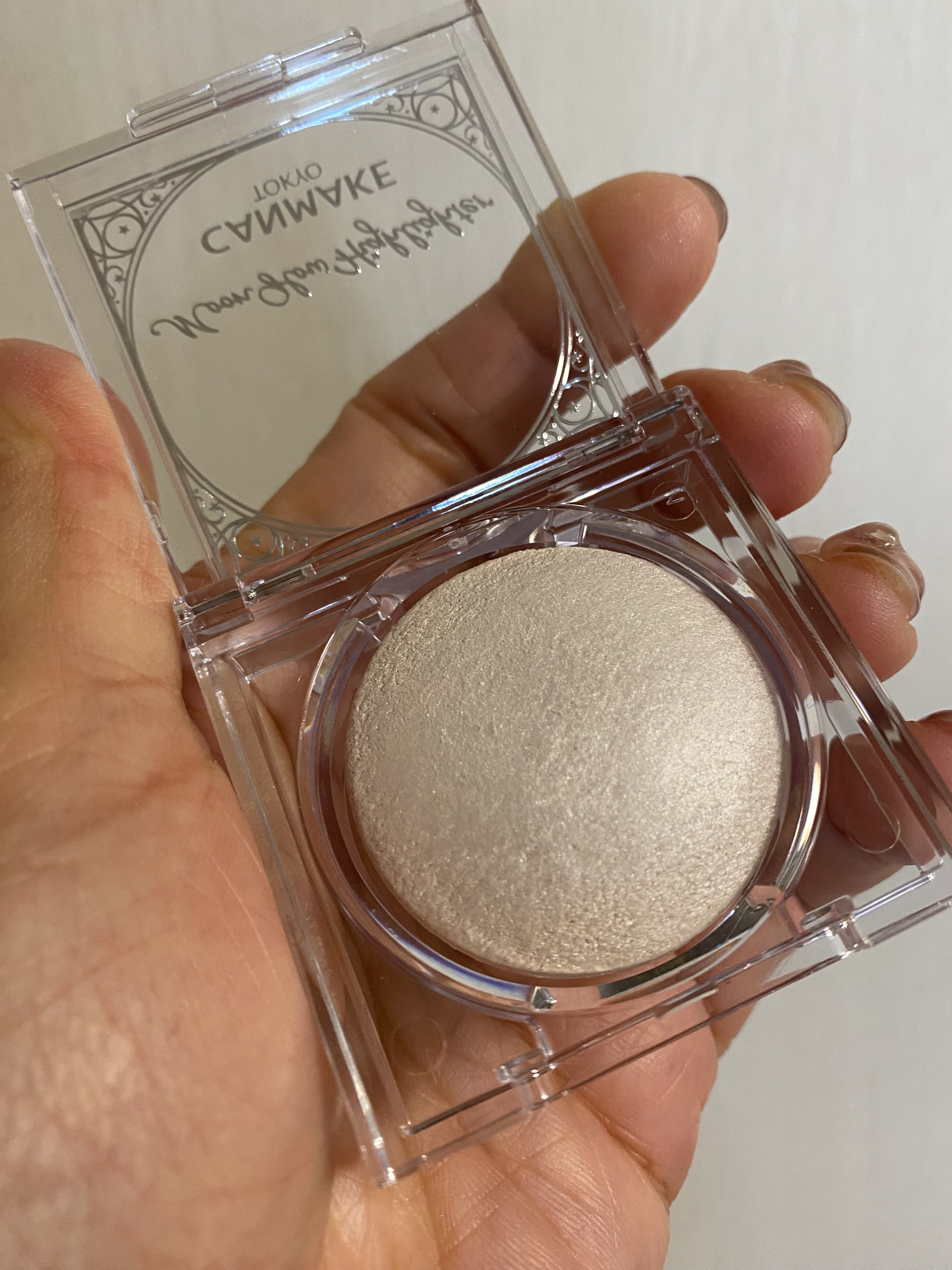 ムーングロウハイライター/キャンメイク/ハイライトを使ったクチコミ（3枚目）