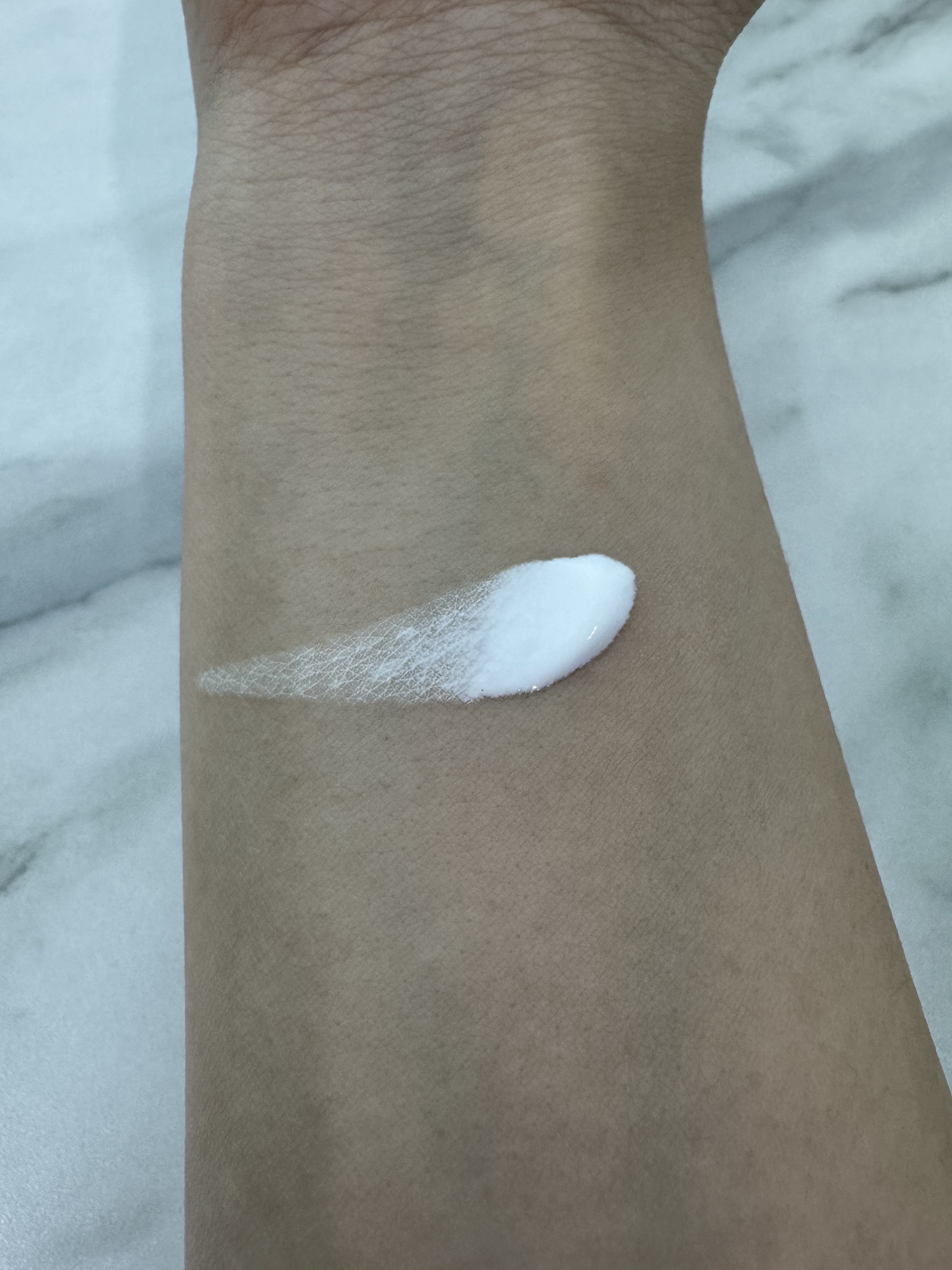 オールアバウトグロウトーンアップクリーム/CHASIN'RABBITS/化粧下地を使ったクチコミ（2枚目）