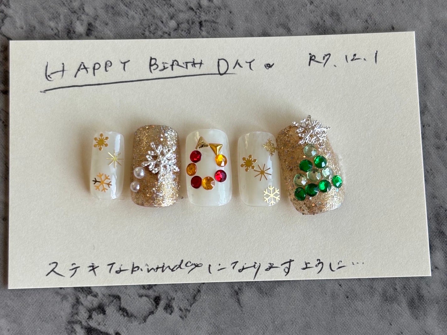 カラフルネイルズ/キャンメイク/マニキュアを使ったクチコミ(5枚目)