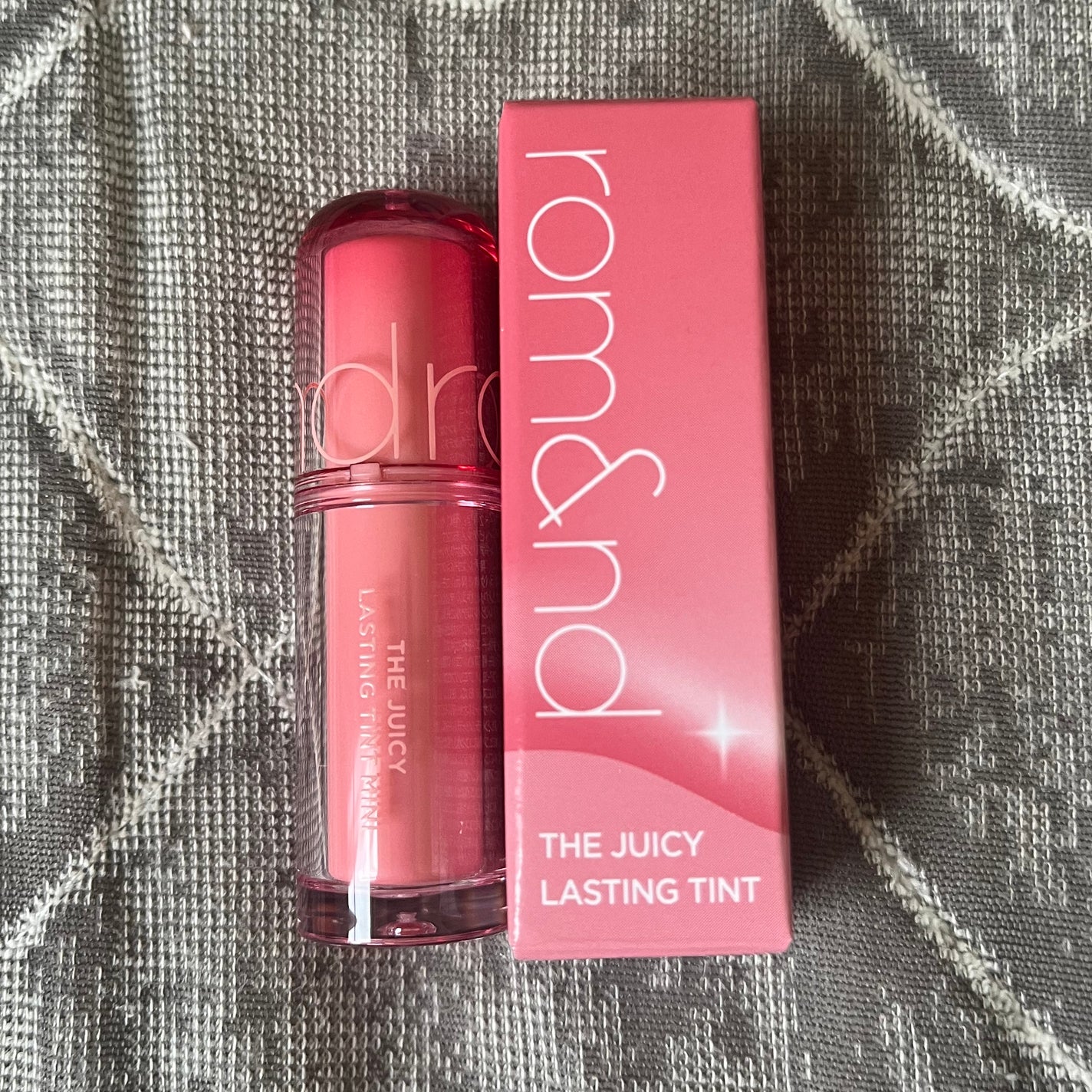 ザ ジューシーラスティングティント/rom&nd/リップティントを使ったクチコミ(2枚目)