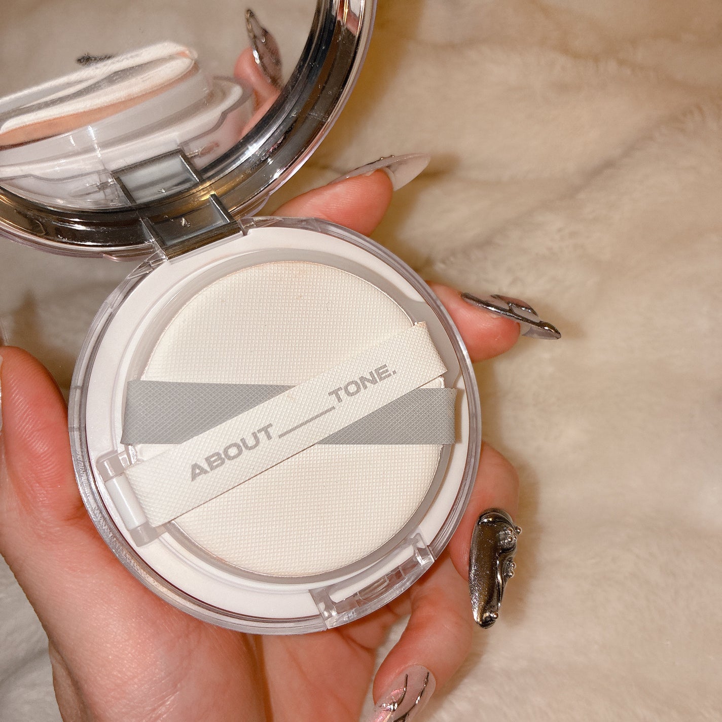 スキンレイヤーフィットファンデーション/ABOUT TONE/リキッドファンデーションを使ったクチコミ(5枚目)