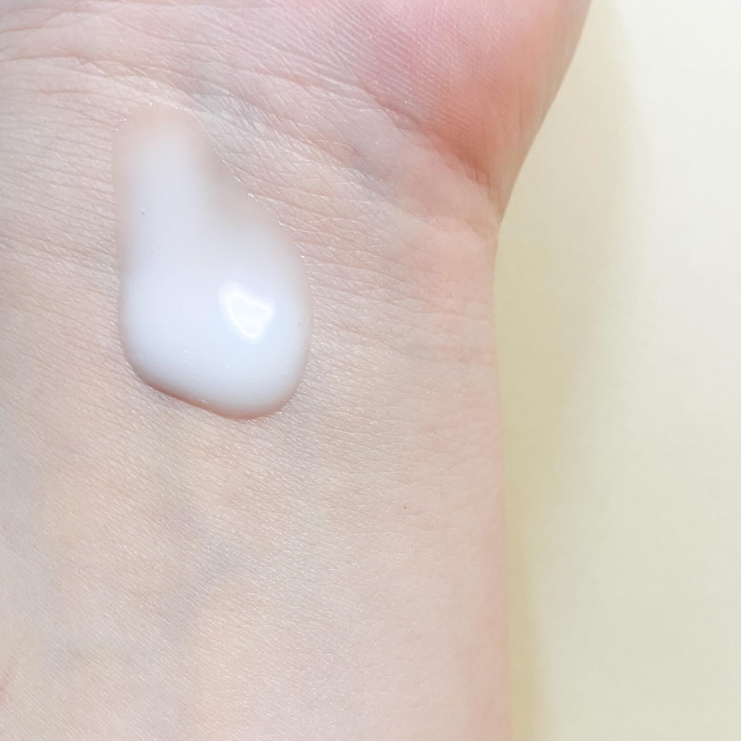 ディープモイスチャーセラム/coeternal/美容液を使ったクチコミ（3枚目）