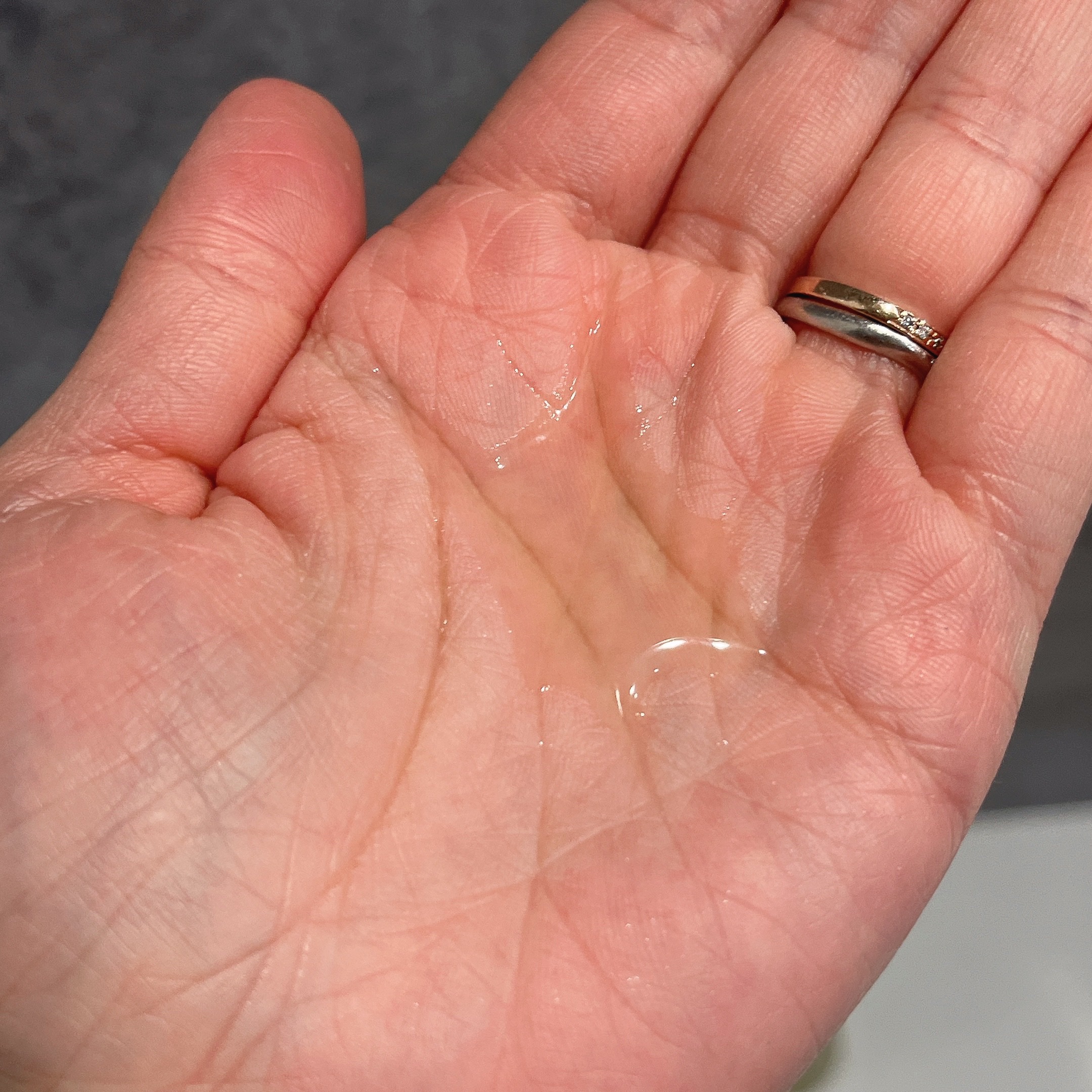 フルフィルメント セラム ウォーター インテンス90/Herz skin/美容液を使ったクチコミ（3枚目）