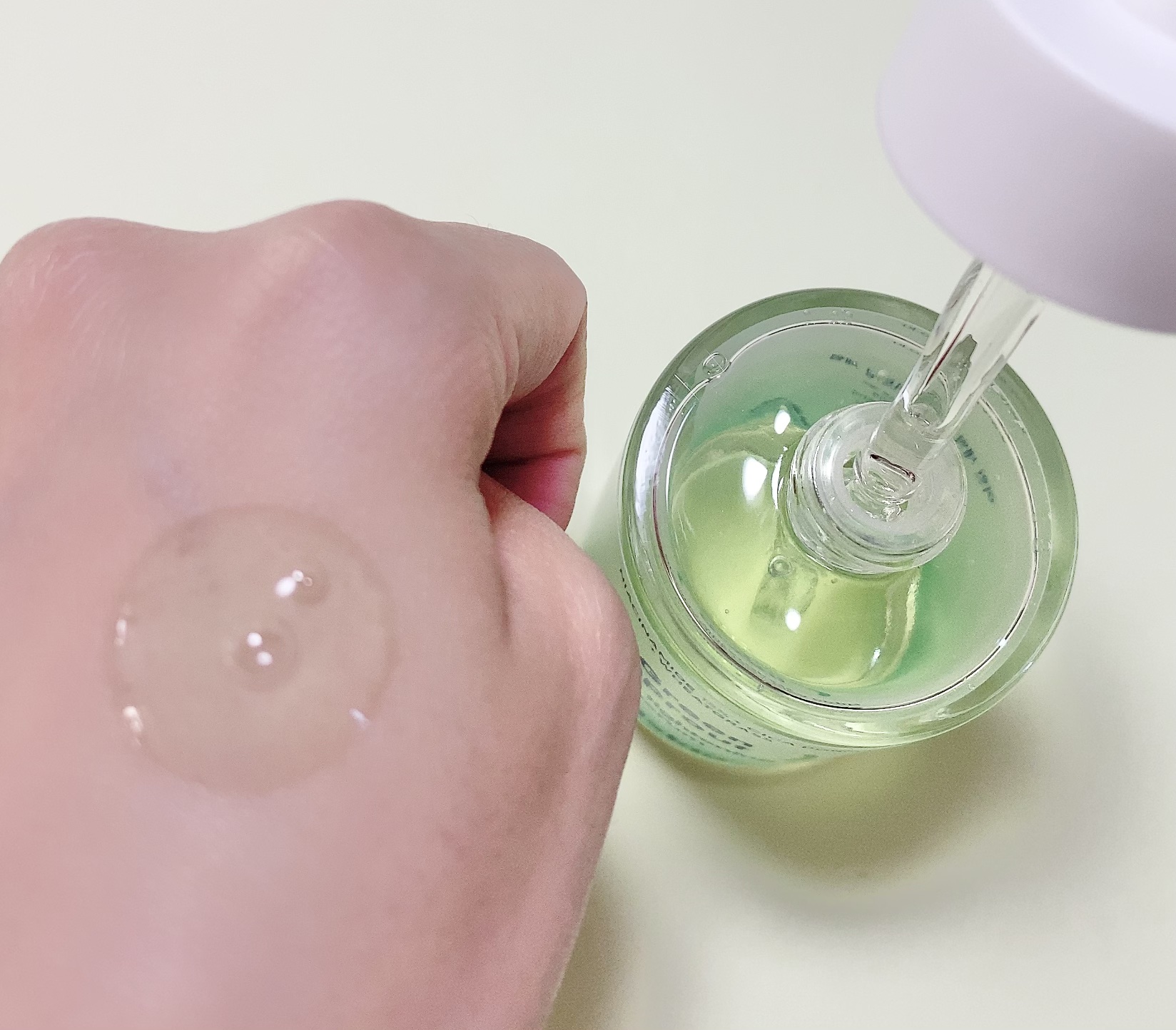 若芽ポアタイトニングセラム/suiskin/美容液を使ったクチコミ（3枚目）