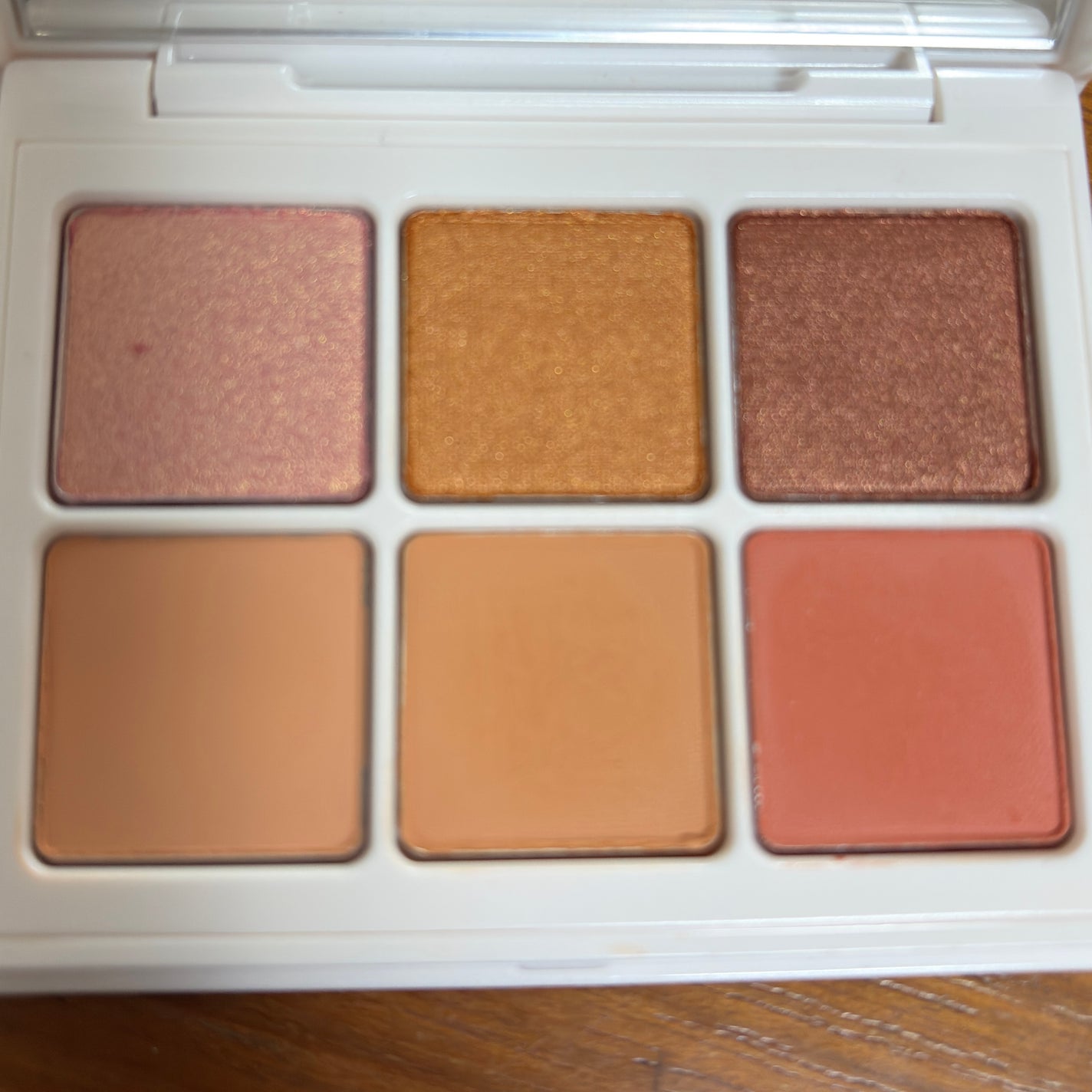 Snap shadows mix & match eyeshadow palette/FENTY BEAUTY BY RIHANNA/アイシャドウパレットを使ったクチコミ(2枚目)