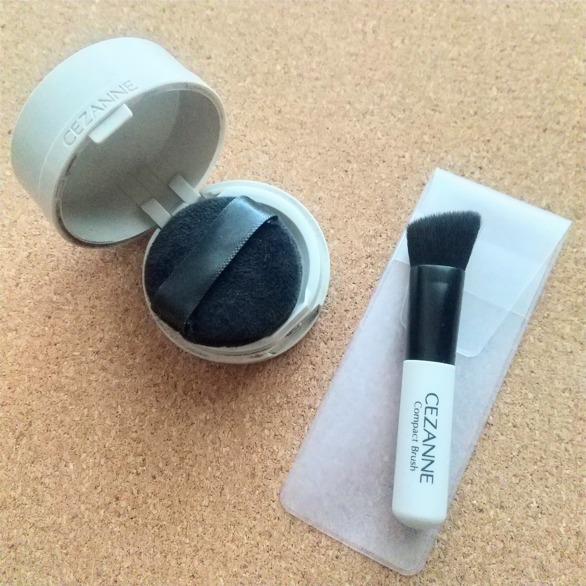 コンパクトブラシ/CEZANNE/メイクブラシを使ったクチコミ（1枚目）