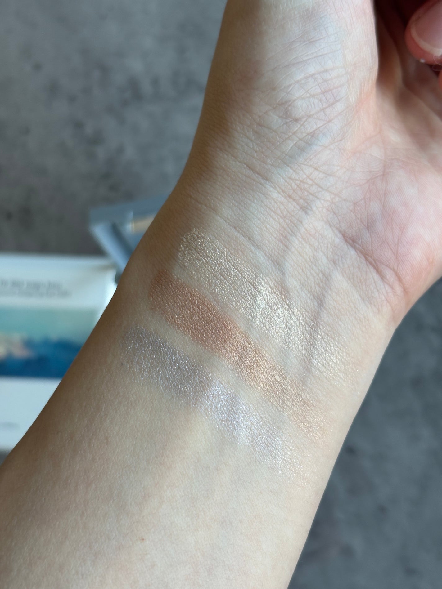 スリーサムデザイニングアイカラー/& WOLF/アイシャドウパレットを使ったクチコミ(3枚目)