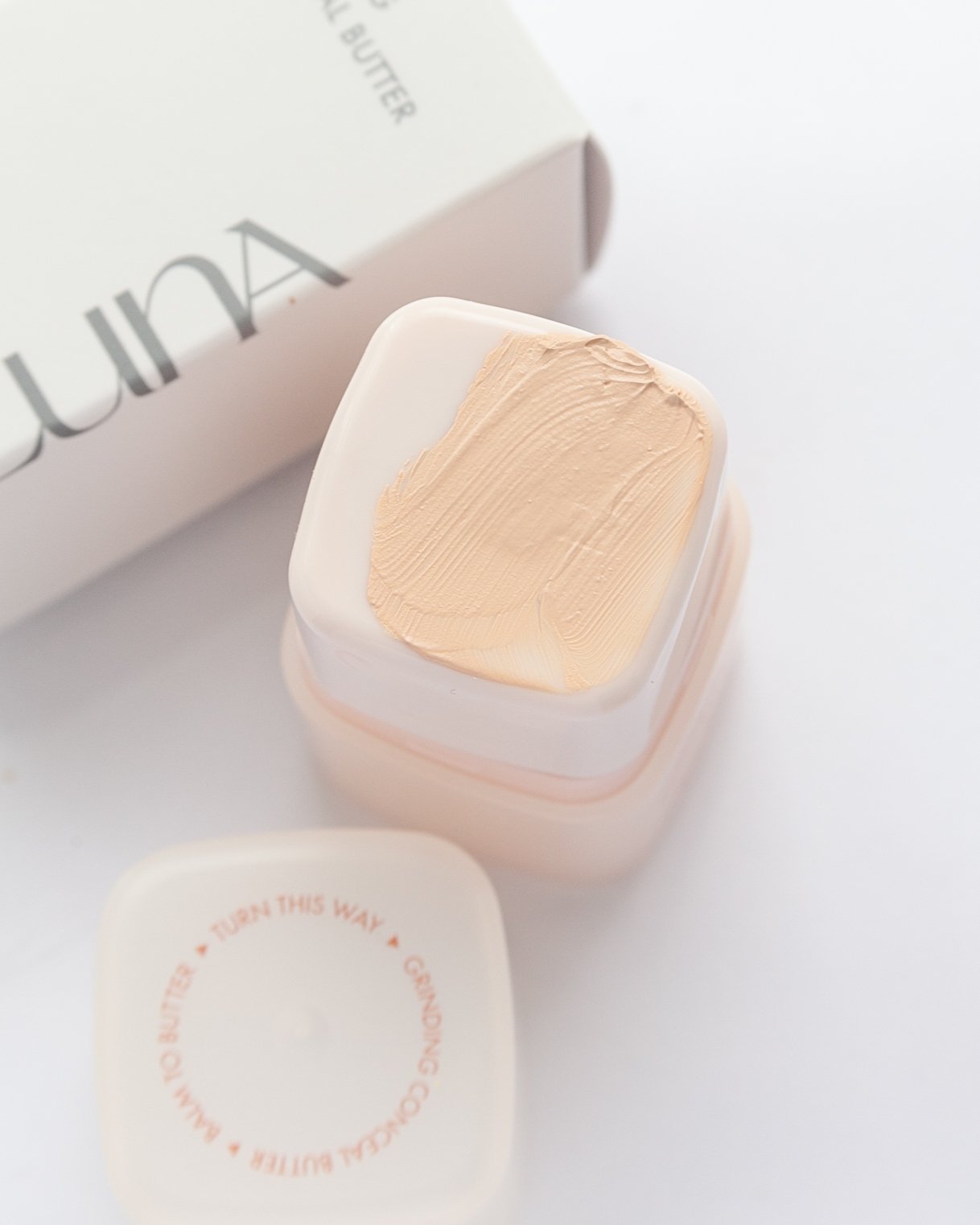 グローレイヤーブラーチーク 12 モーヴラビット/LUNA/パウダーチークを使ったクチコミ（3枚目）