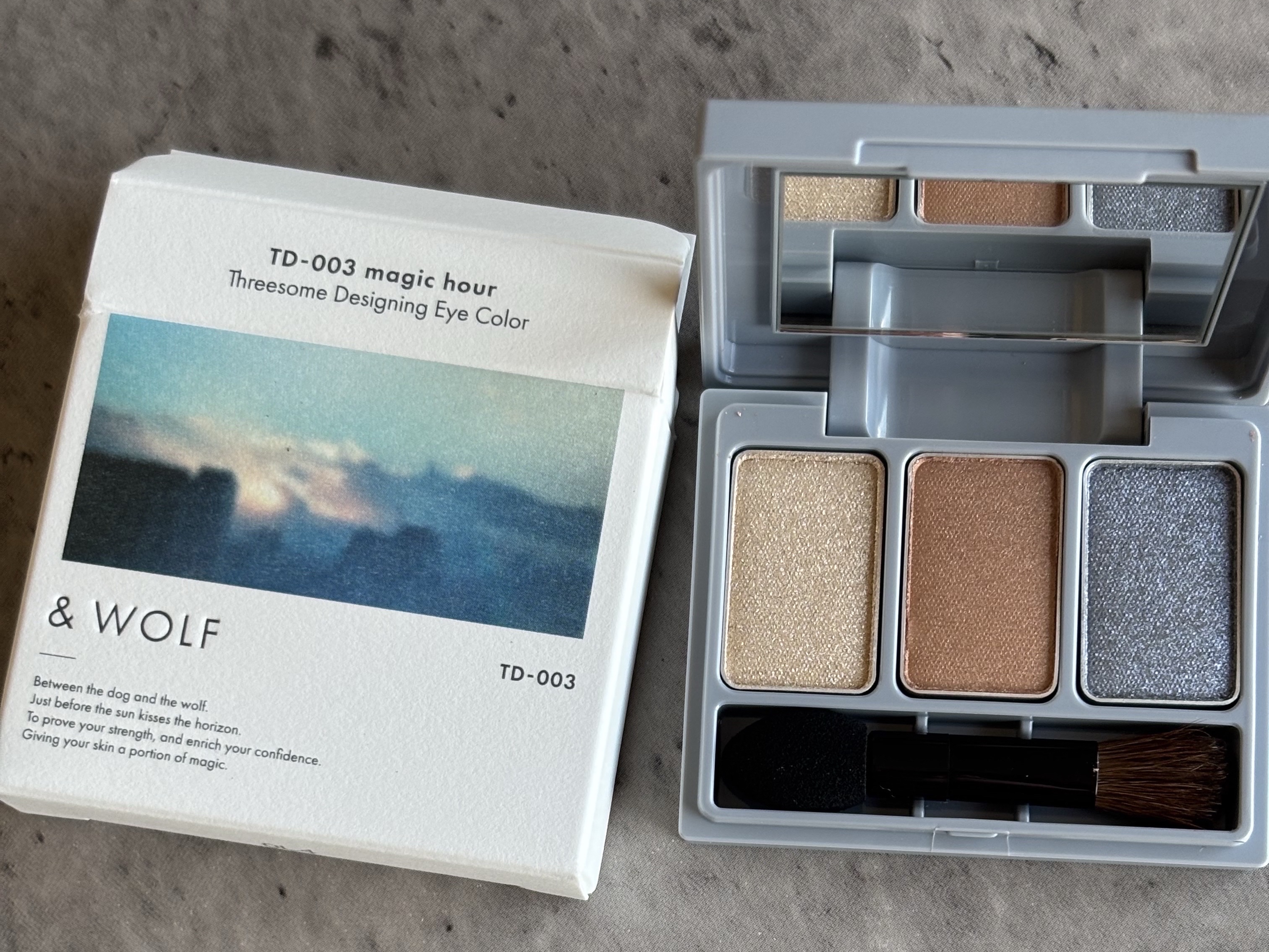 スリーサムデザイニングアイカラー/& WOLF/アイシャドウパレットを使ったクチコミ（1枚目）