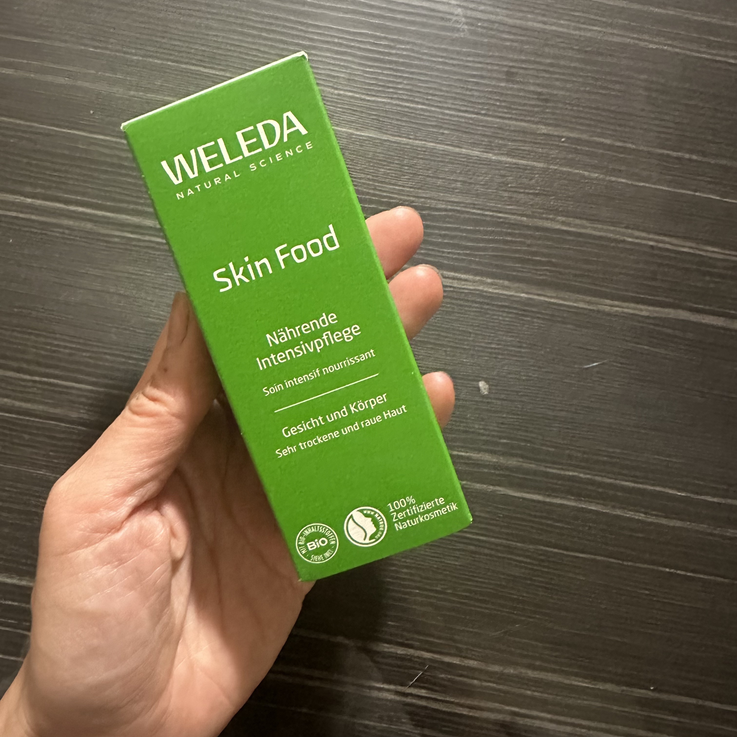 スキンフード /WELEDA/ボディクリームを使ったクチコミ（2枚目）