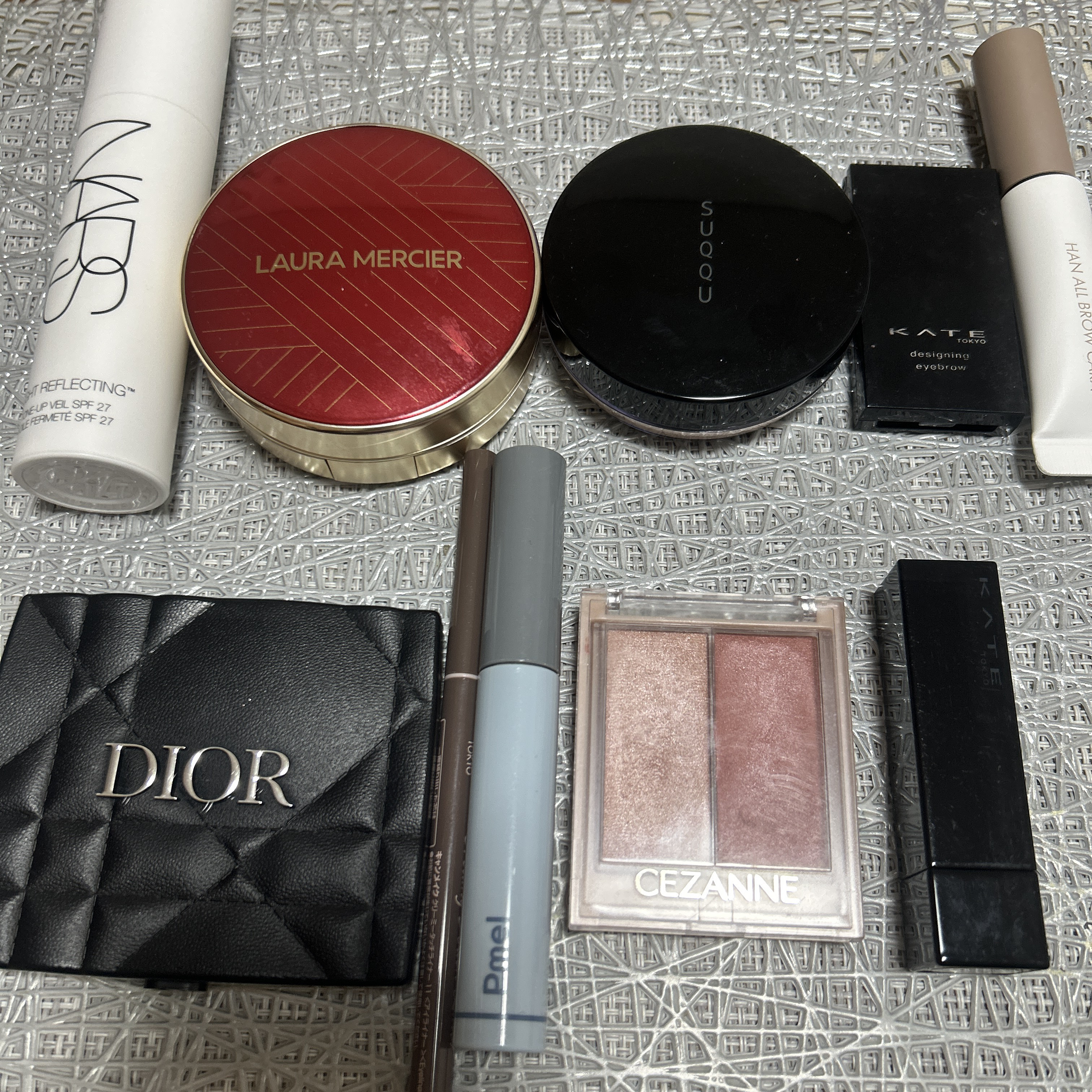 ケイト デザイニングアイブロウ3D/KATE/パウダーアイブロウを使ったクチコミ（1枚目）