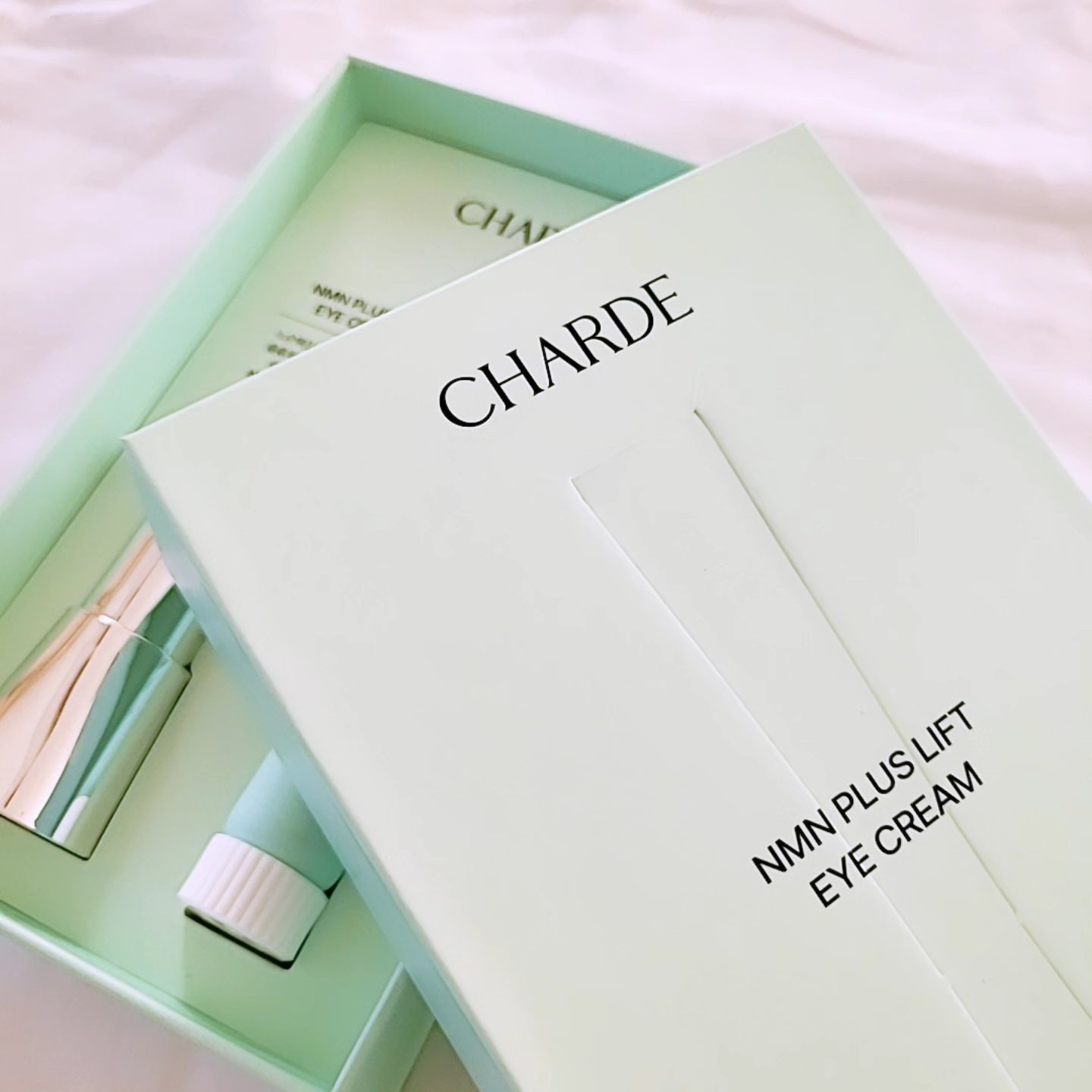 NMNプラスリフトアイクリーム/CHARDE/アイケア・アイクリームを使ったクチコミ（1枚目）