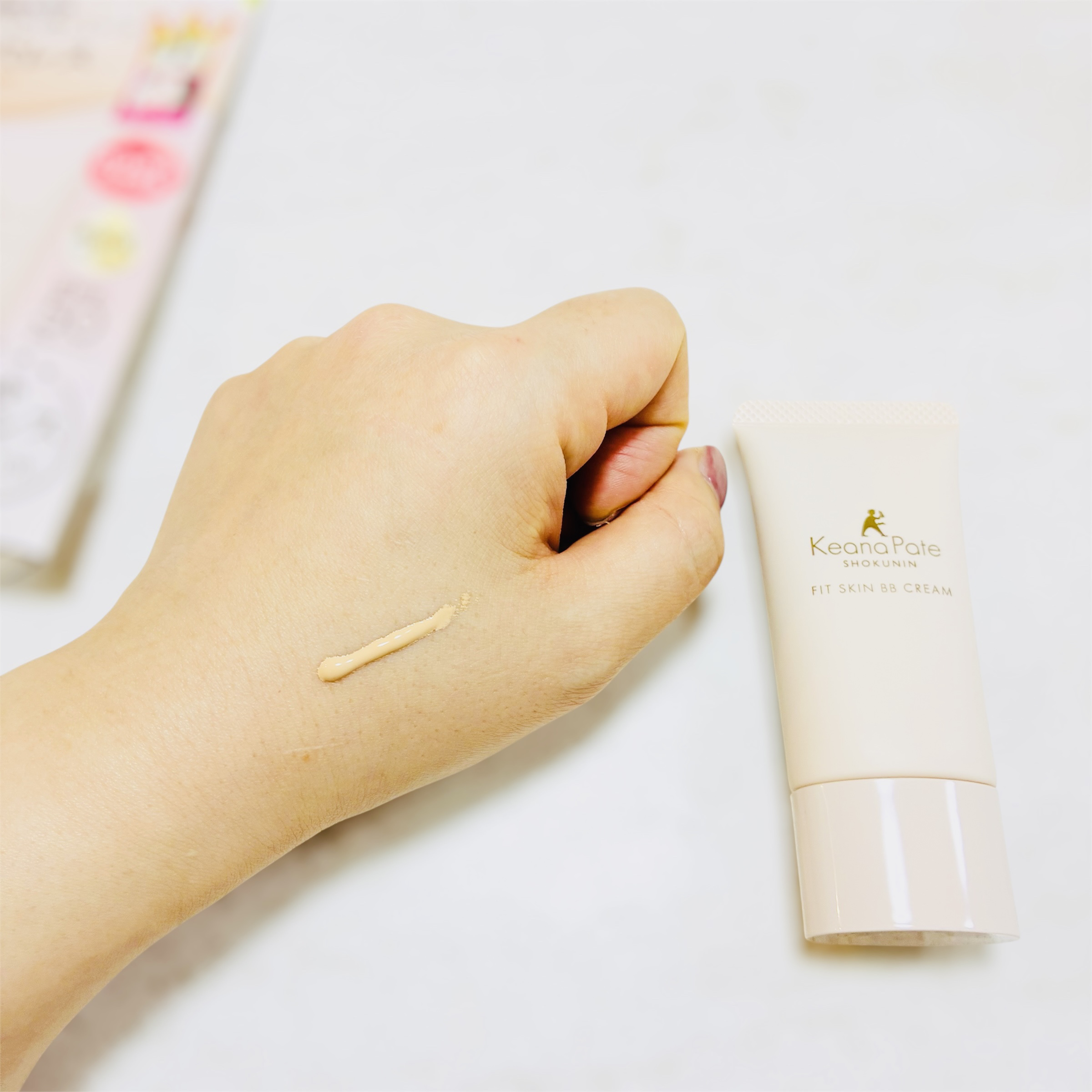 毛穴パテ職人 毛穴パテ職人 フィットスキンBBクリームのクチコミ「𓂃𓂃𓂃𓂃𓂃𓂃𓂃𓂃𓂃𓂃𓂃𓂃
𝐒𝐀𝐍𝐀 𝐊𝐞𝐚𝐧𝐚 𝐏𝐚𝐭𝐞
フィットスキン BBクリーム💄✨
𓂃.....」（2枚目）