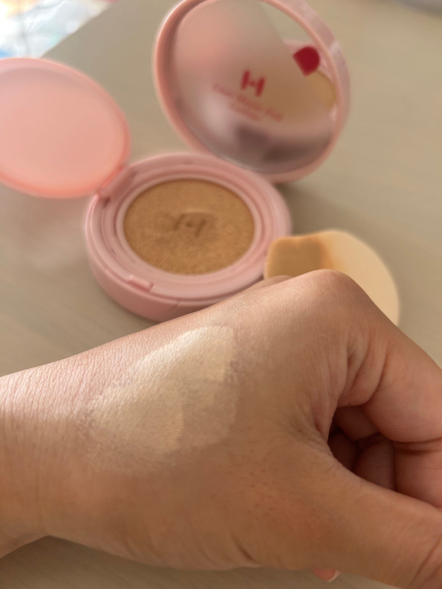 カバーマスターピンククッション/hince/クッションファンデーションを使ったクチコミ(4枚目)