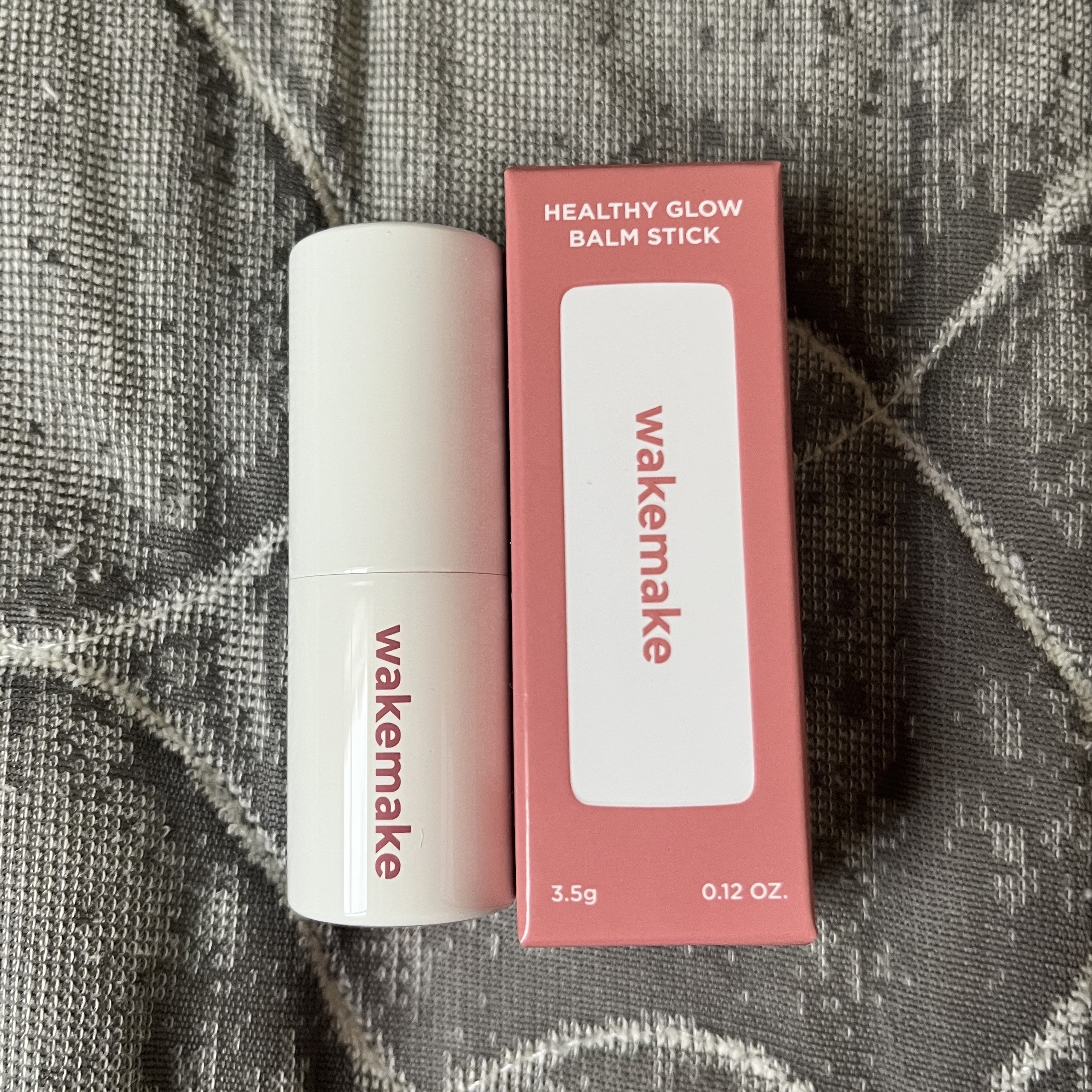 ヘルシーグロウバームスティック/wakemake/口紅を使ったクチコミ（2枚目）