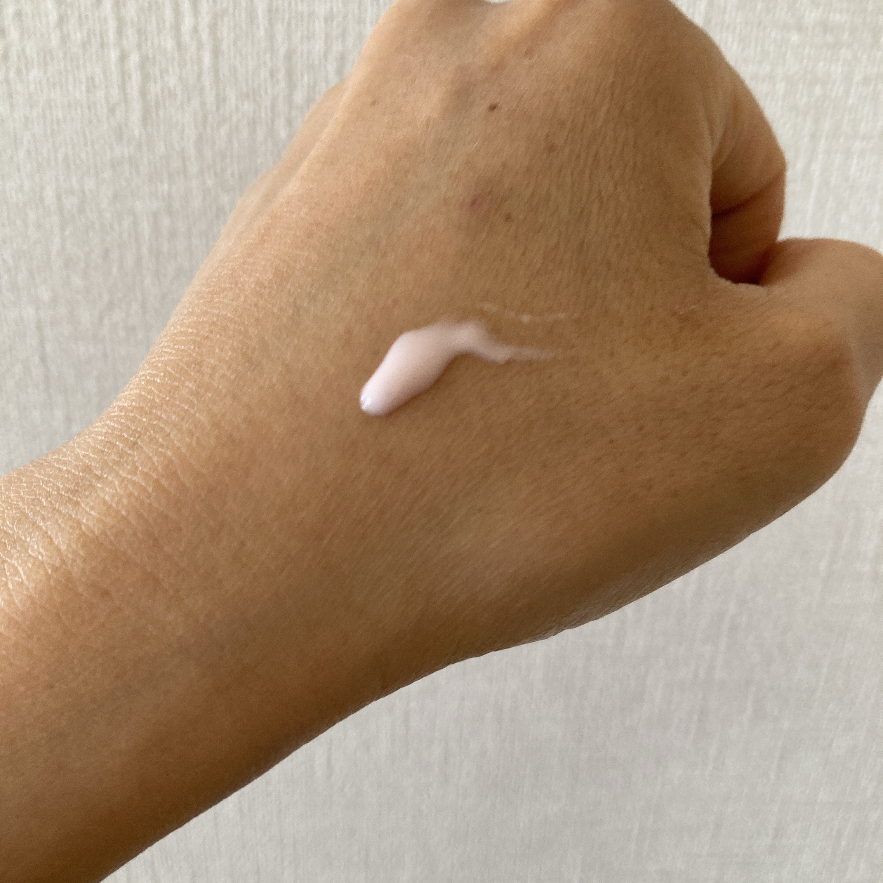 うるおいミルキーエッセンス/オリーブマノン/化粧水を使ったクチコミ（2枚目）