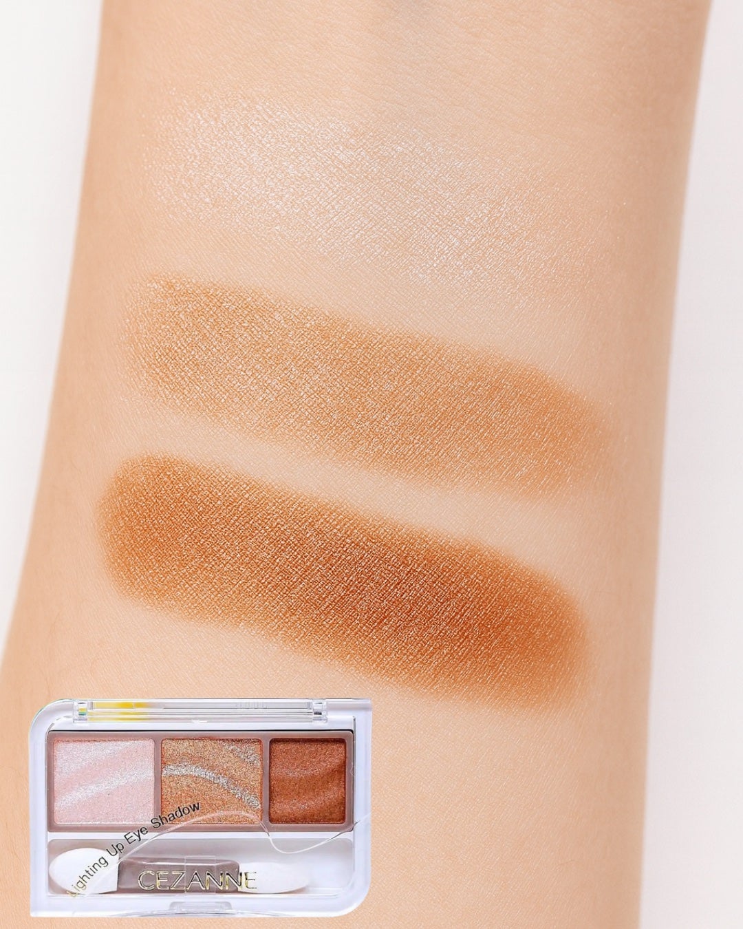 ライティングアップアイシャドウ/CEZANNE/アイシャドウを使ったクチコミ(3枚目)