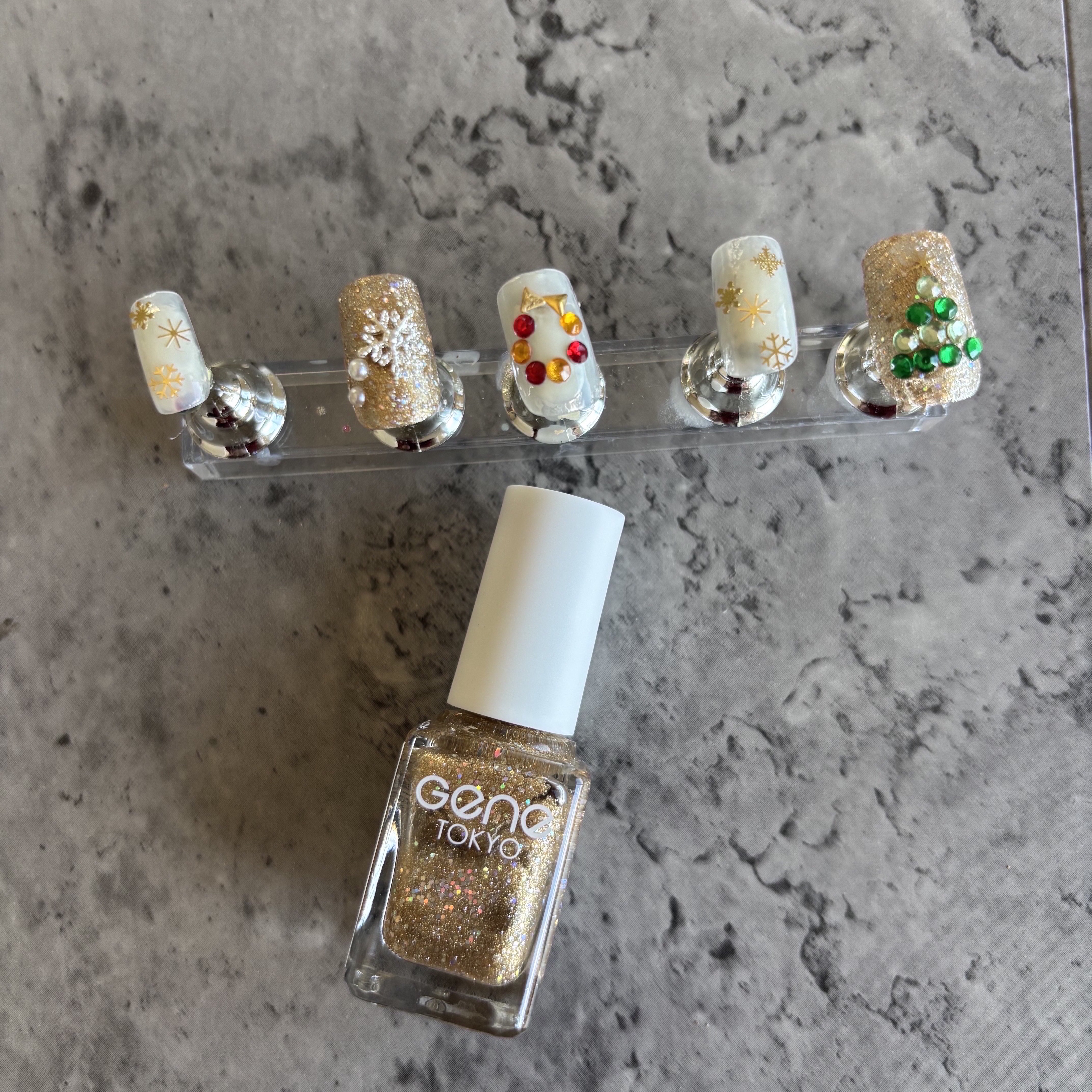 カラフルネイルズ/キャンメイク/マニキュアを使ったクチコミ（3枚目）