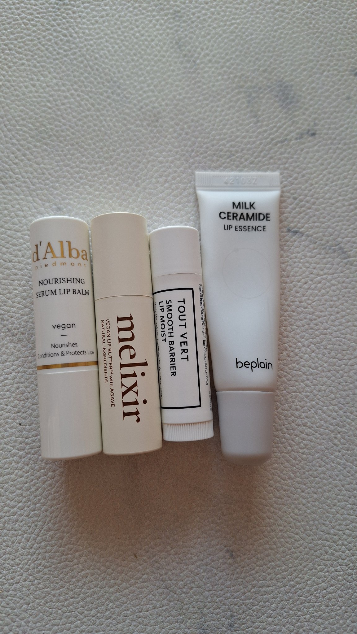 ヴィーガンリップバター 01 Agave/melixir/リップバームを使ったクチコミ（1枚目）