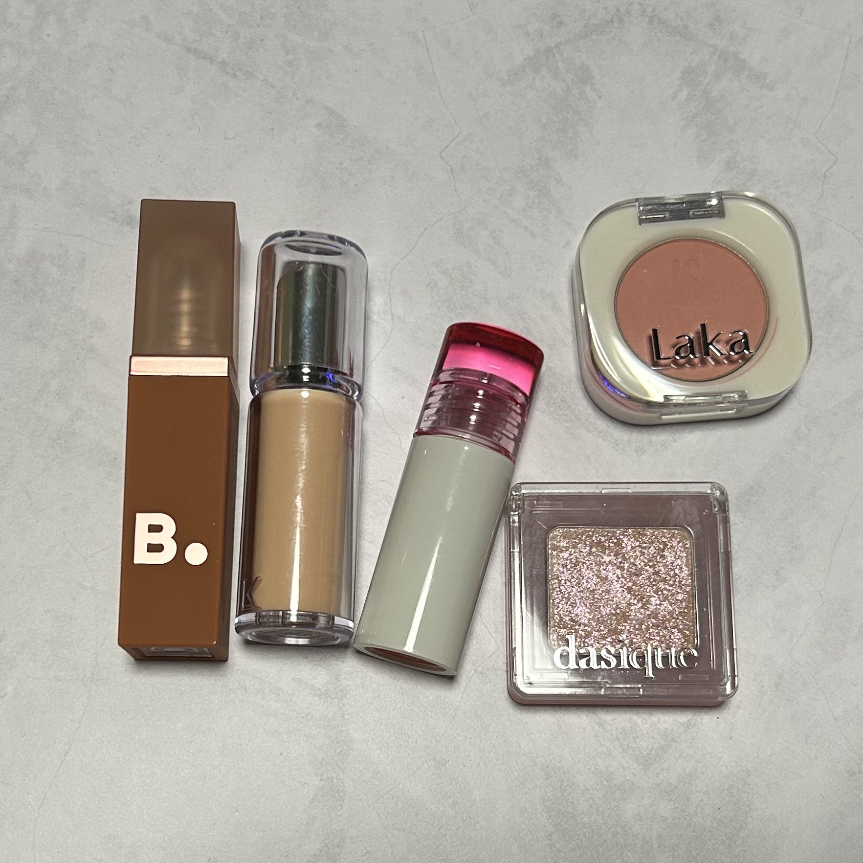 ボンディンググロウリップスティック/Laka/口紅を使ったクチコミ（3枚目）