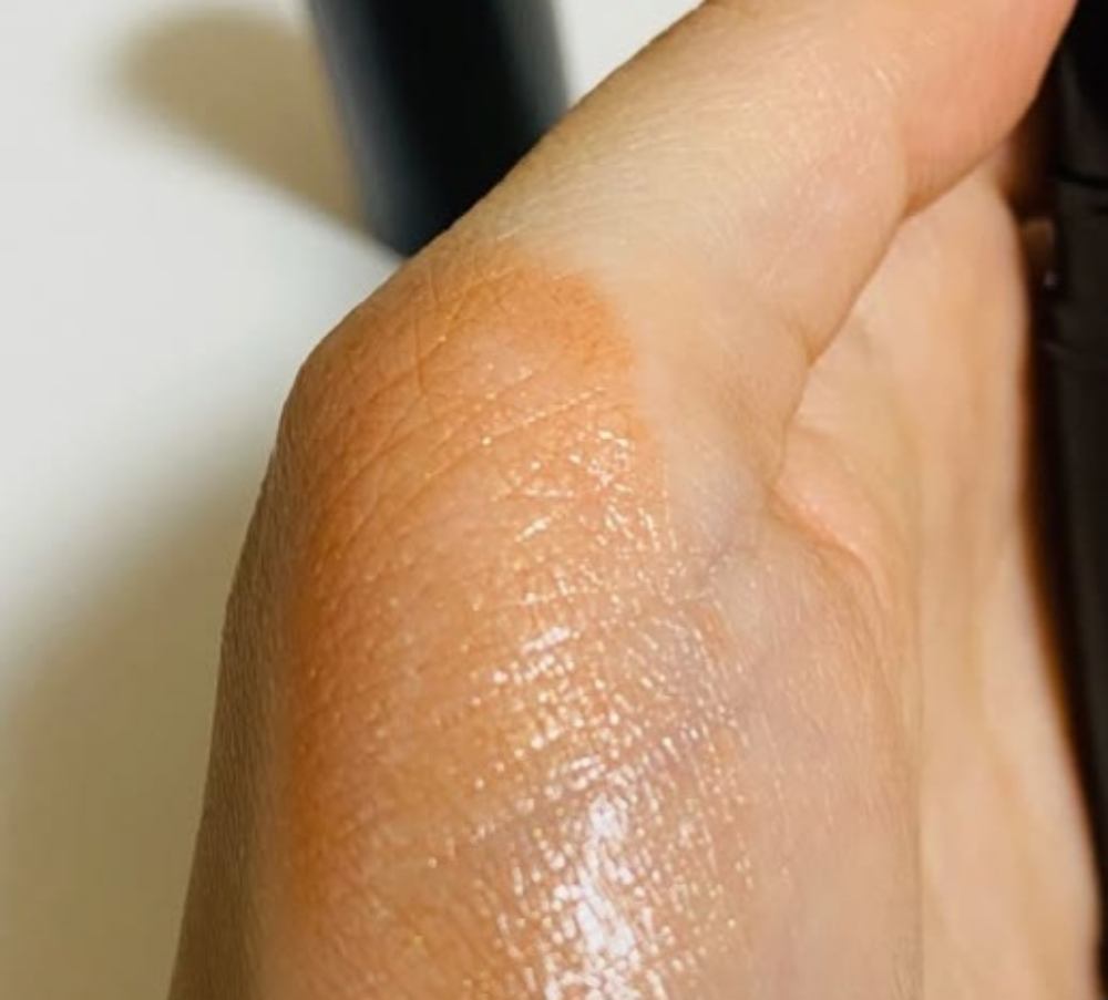 ボーム エサンシエル/CHANEL/スティックハイライトを使ったクチコミ（3枚目）