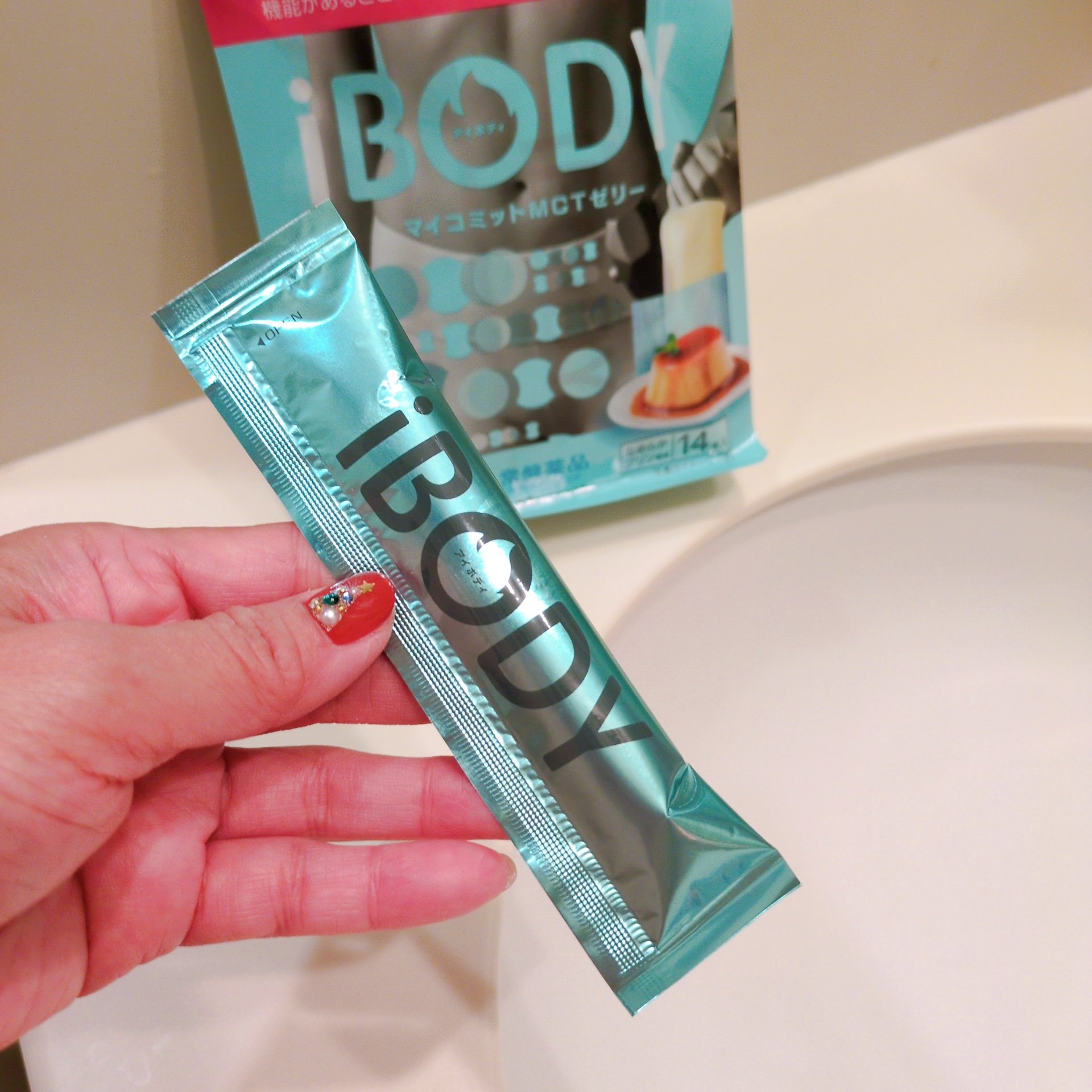 ｉＢＯＤＹ　マイコミットMCTゼリー/ｉＢＯＤＹ/ボディサプリメントを使ったクチコミ（2枚目）