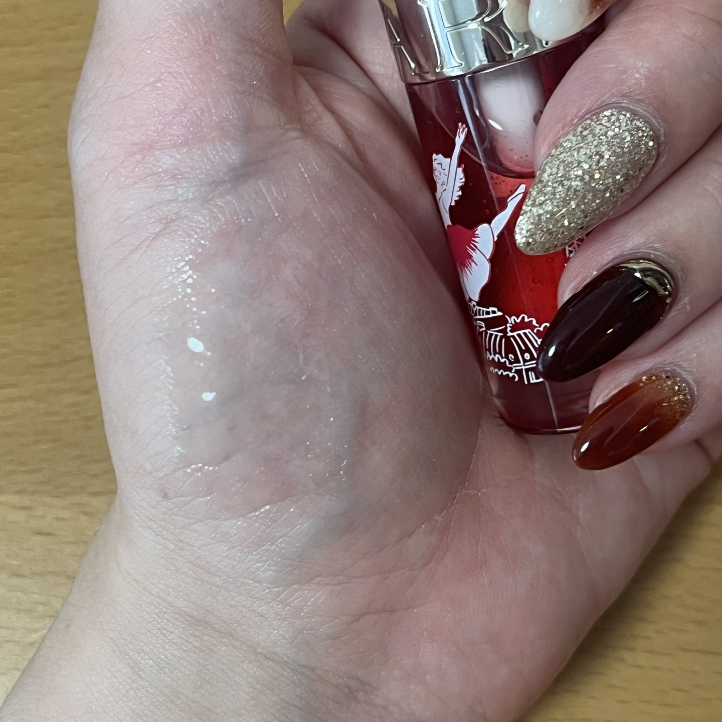 リップコンフォートオイル/CLARINS/リップグロスを使ったクチコミ（3枚目）