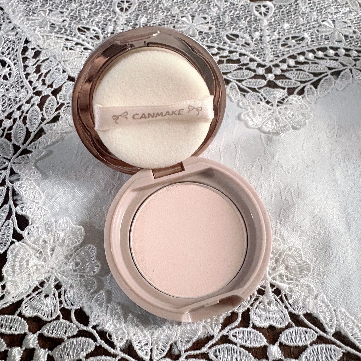 マシュマロフィニッシュパウダー mini/キャンメイク/フェイスパウダーを使ったクチコミ(4枚目)