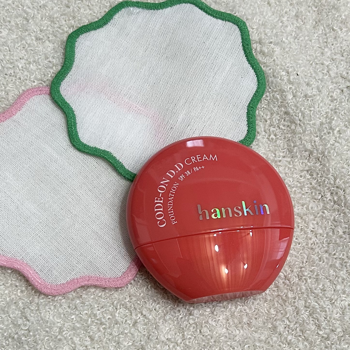 CODE-ON DDクリームファンデーション

フィルター不要で“ピタピカベース”が完成✨