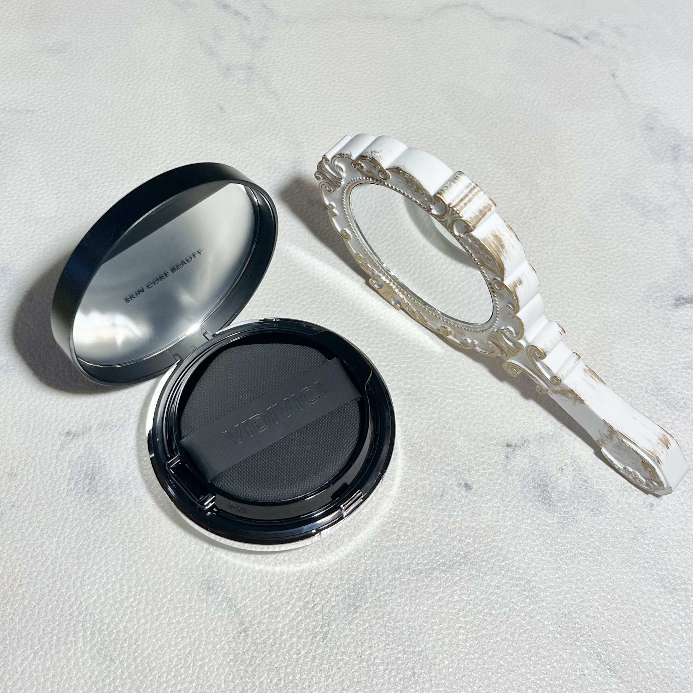 ブラックパーフェクション カバーフィットクッション/VIDIVICI/クッションファンデーションを使ったクチコミ（3枚目）