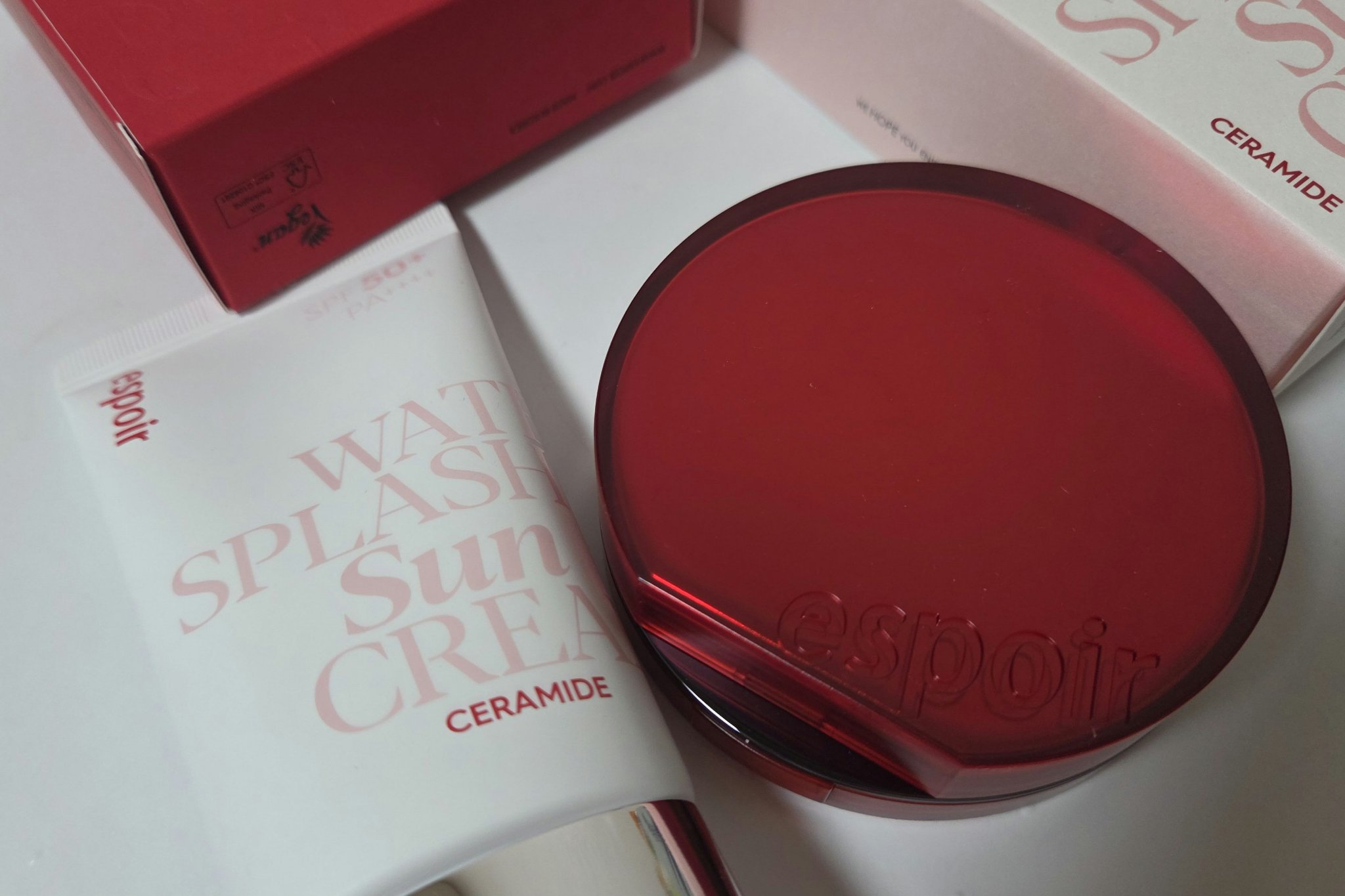 ❤️エスポア ビーベルベットカバークッション❤️
🩷エスポア ウォータースプラッシュサンクリーム セラミド🩷

クッションに関しては良すぎてリピしてて
何度も紹介させていただいてます🙇‍♀️
ちなみに現地韓国人も使ってるのをよく見てま